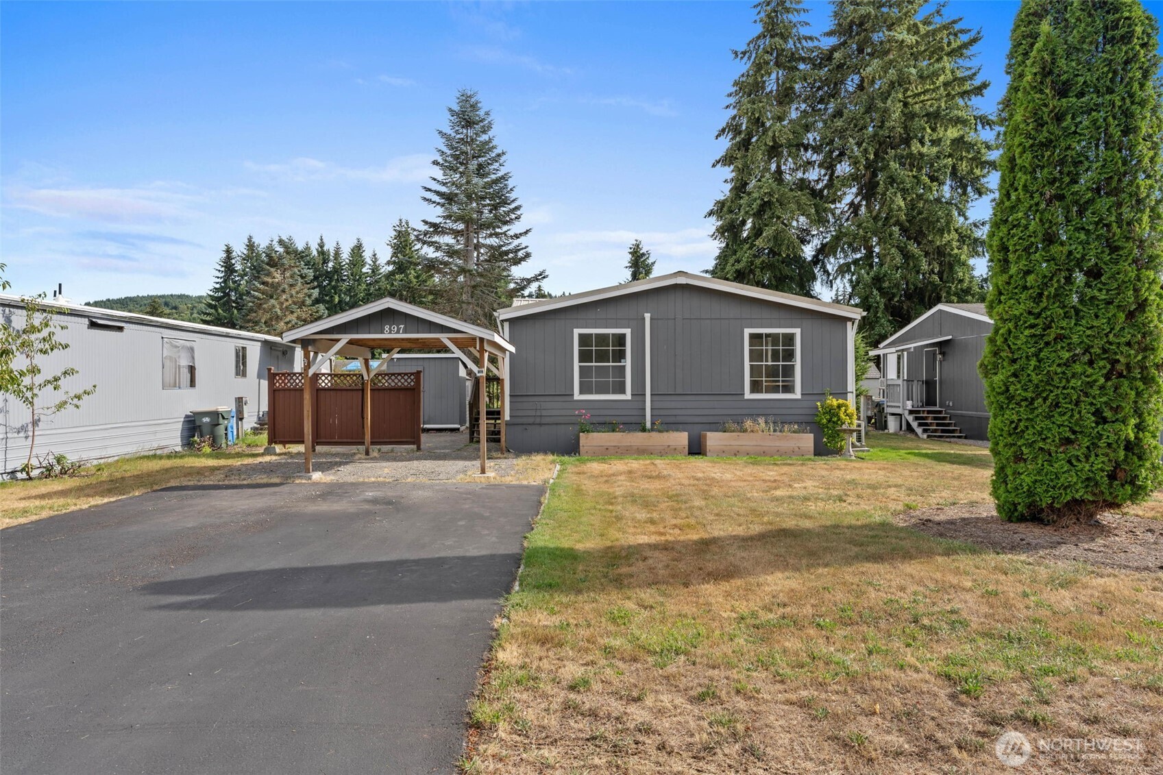 897 Garfield Avenue Property Photo 1