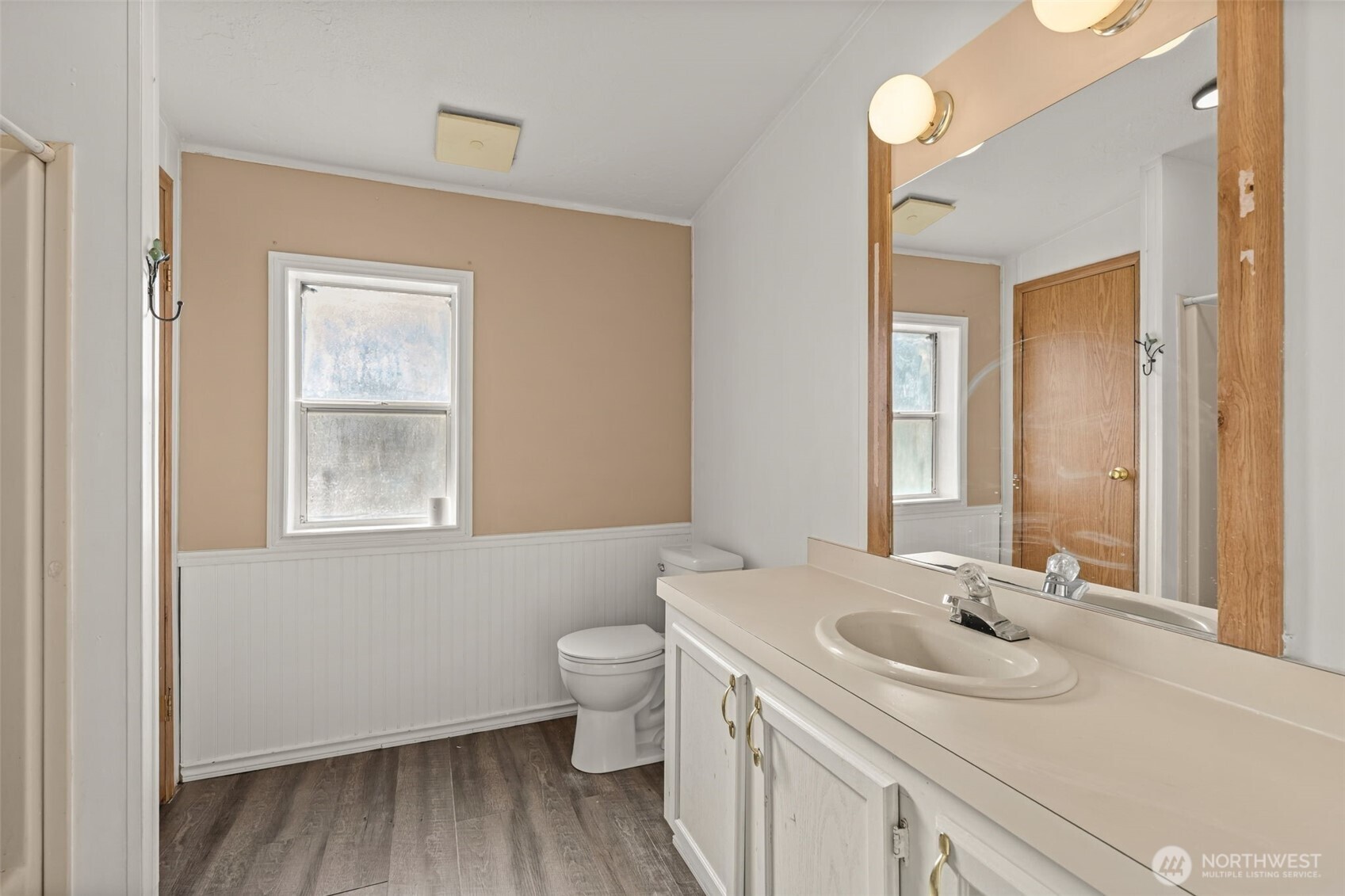 897 Garfield Avenue Property Photo 20