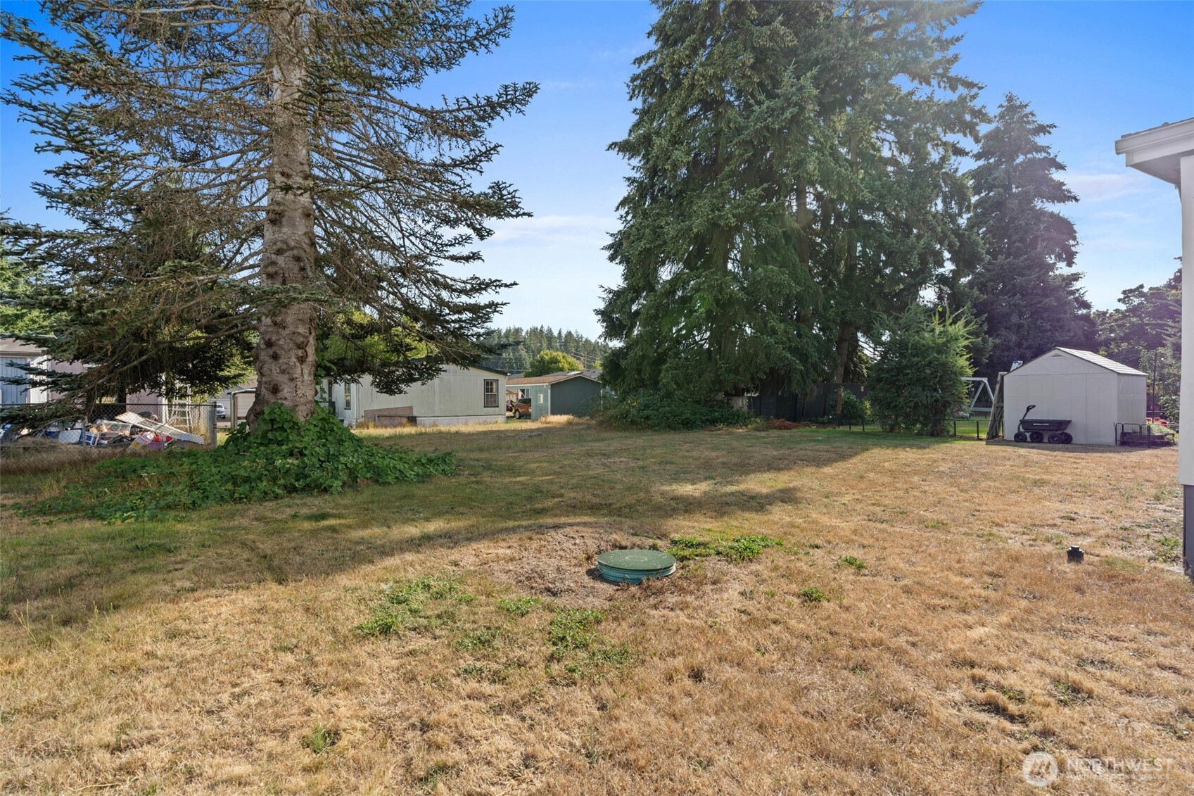 897 Garfield Avenue Property Photo 21