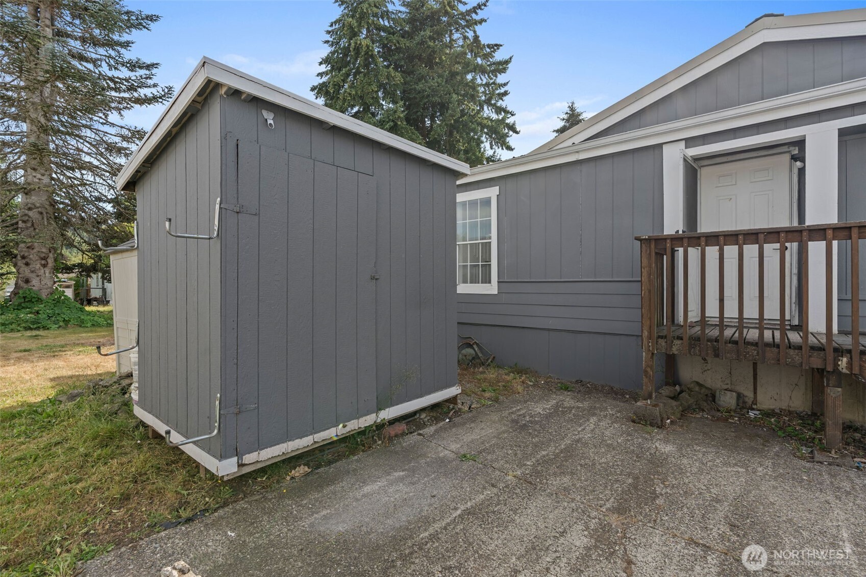 897 Garfield Avenue Property Photo 25