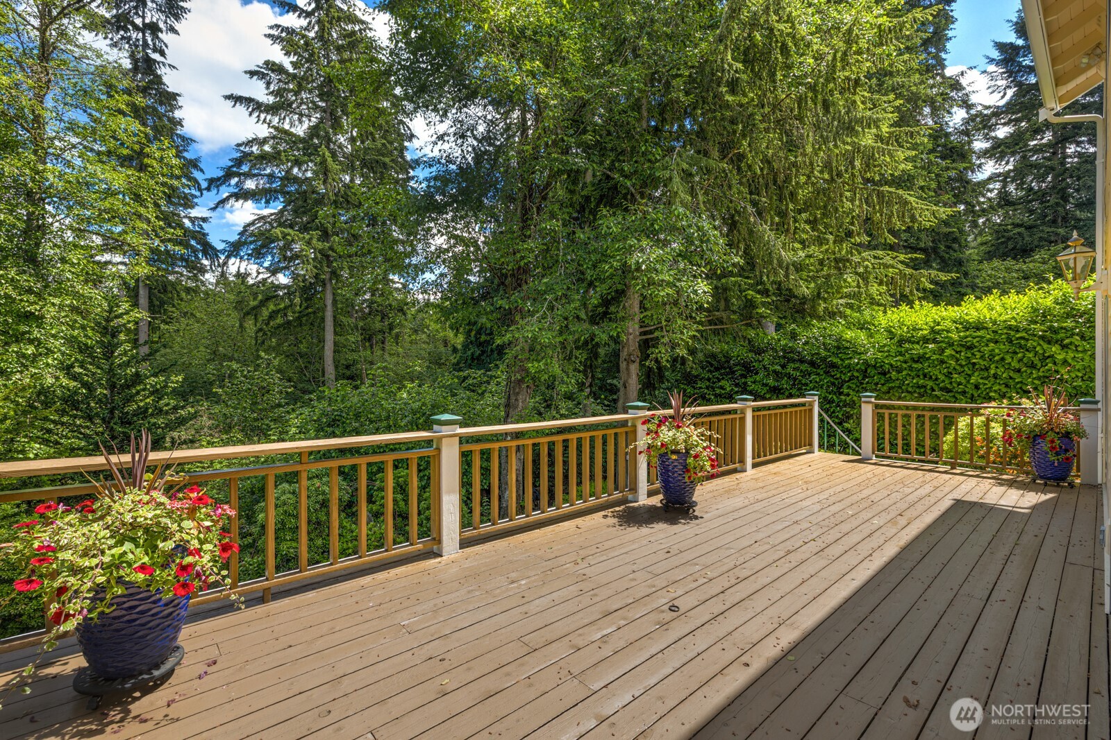 14009 Cascade Drive Property Photo 4