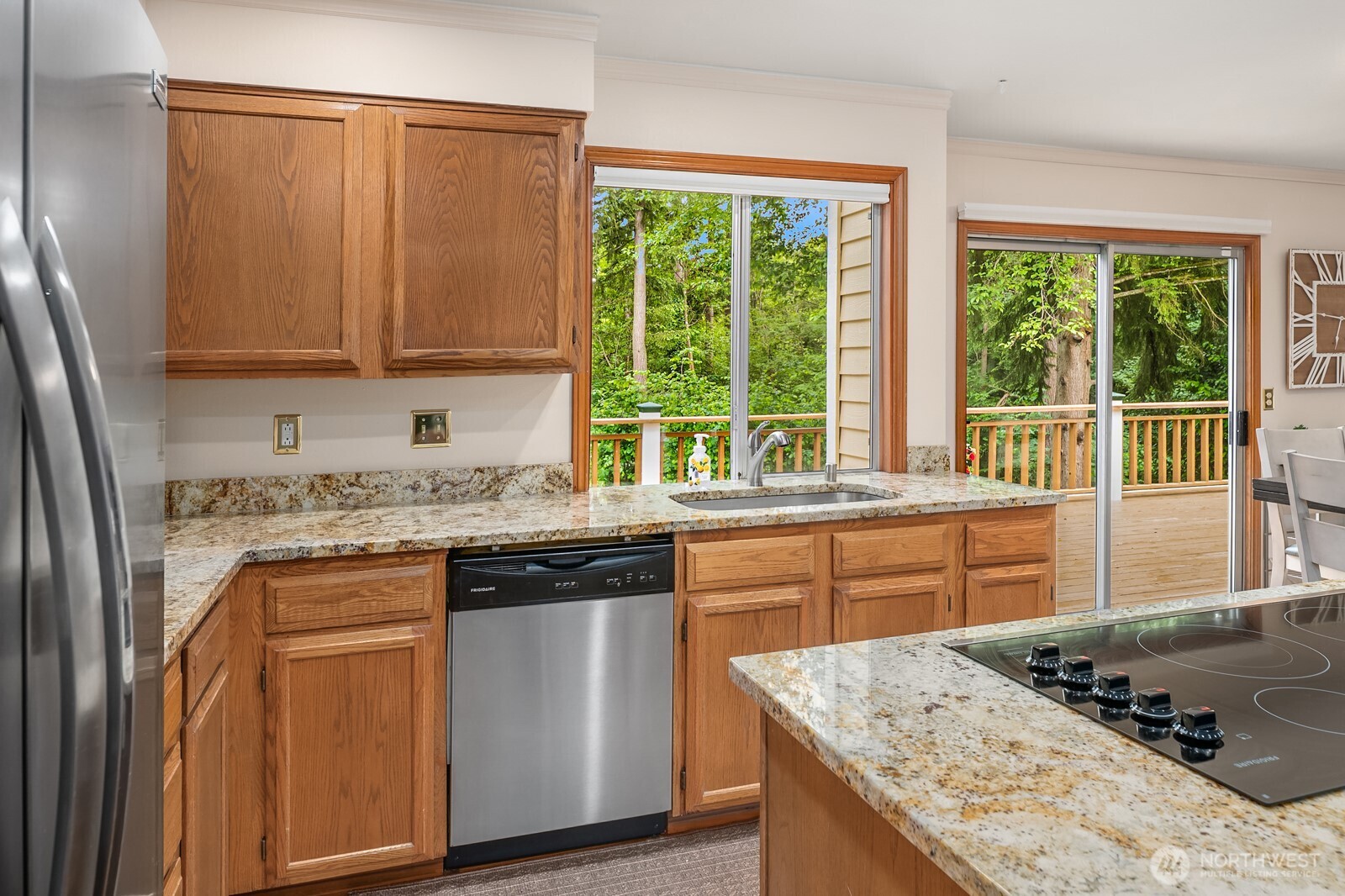 14009 Cascade Drive Property Photo 6