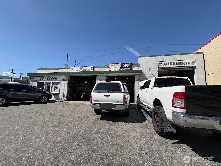 724 Wenatchee Property Photo 1