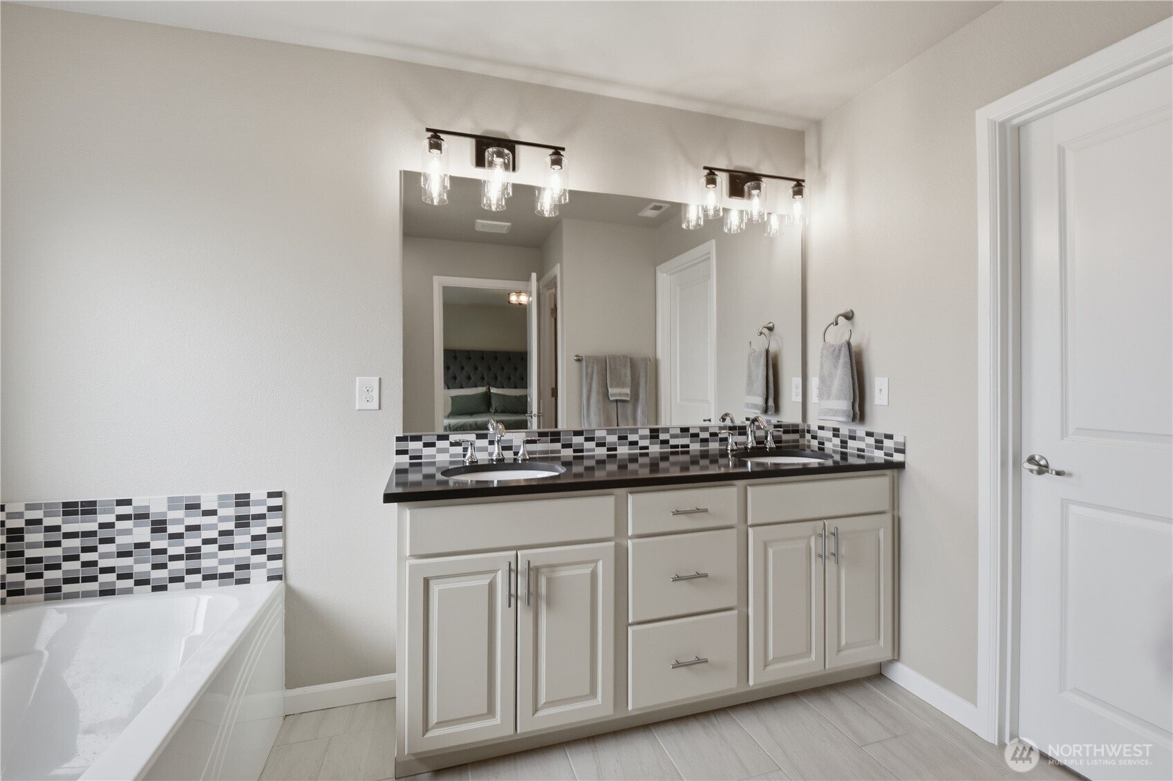 3922 187th Place Property Photo 13