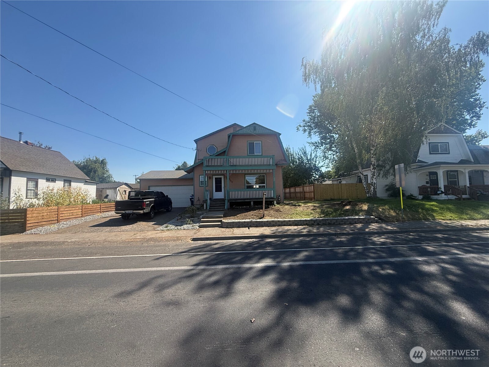 305 S Roosevelt Street Property Photo 2