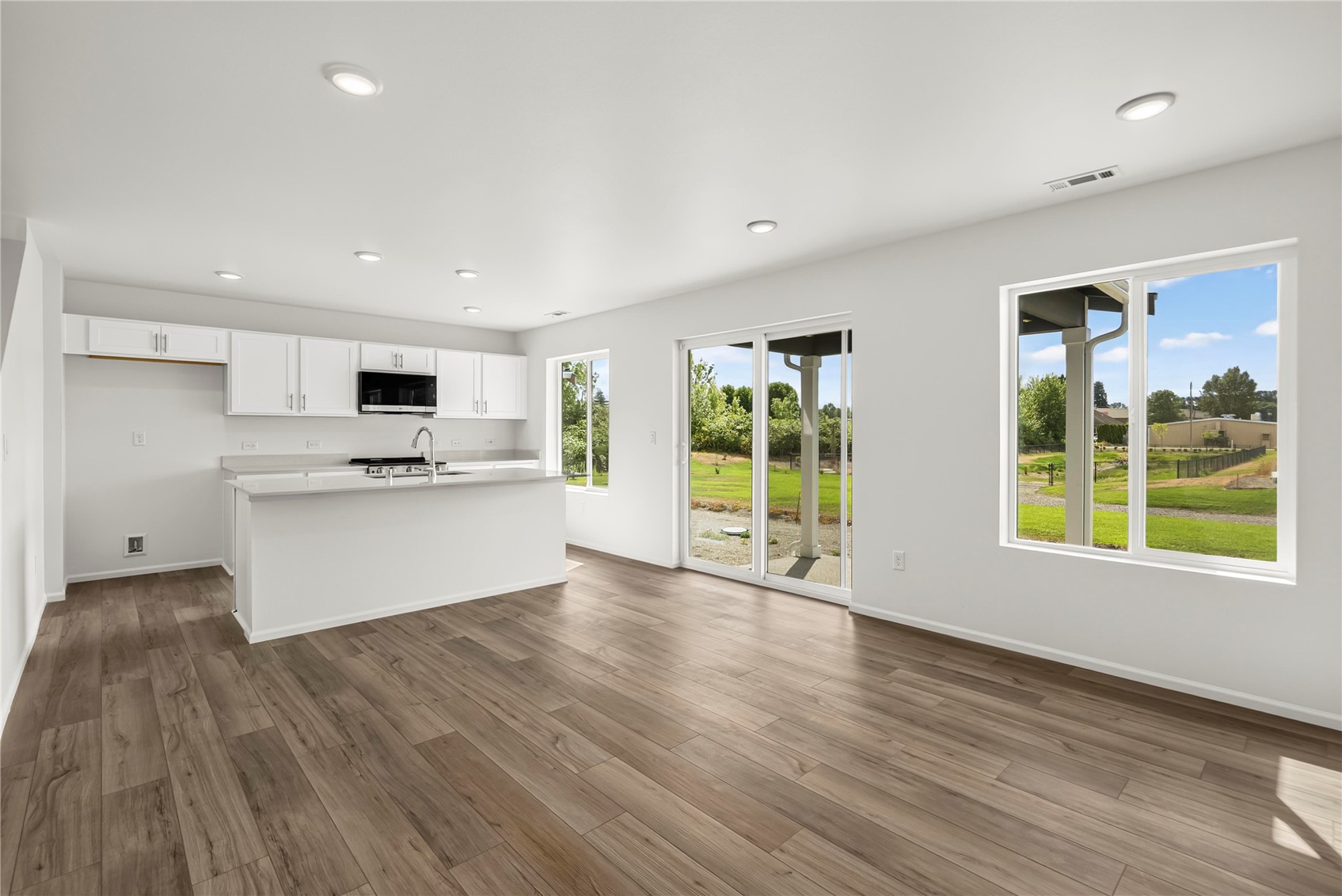 1383 Salzer Creek Loop Property Photo 4