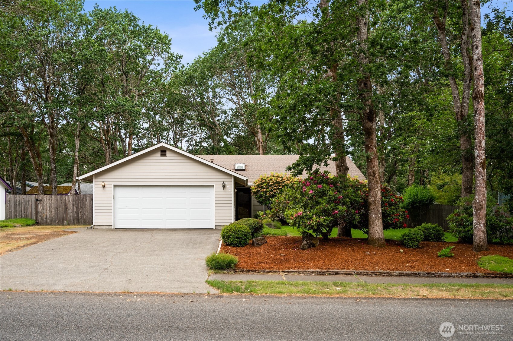 4627 SE Indian Summer Drive Property Photo 1