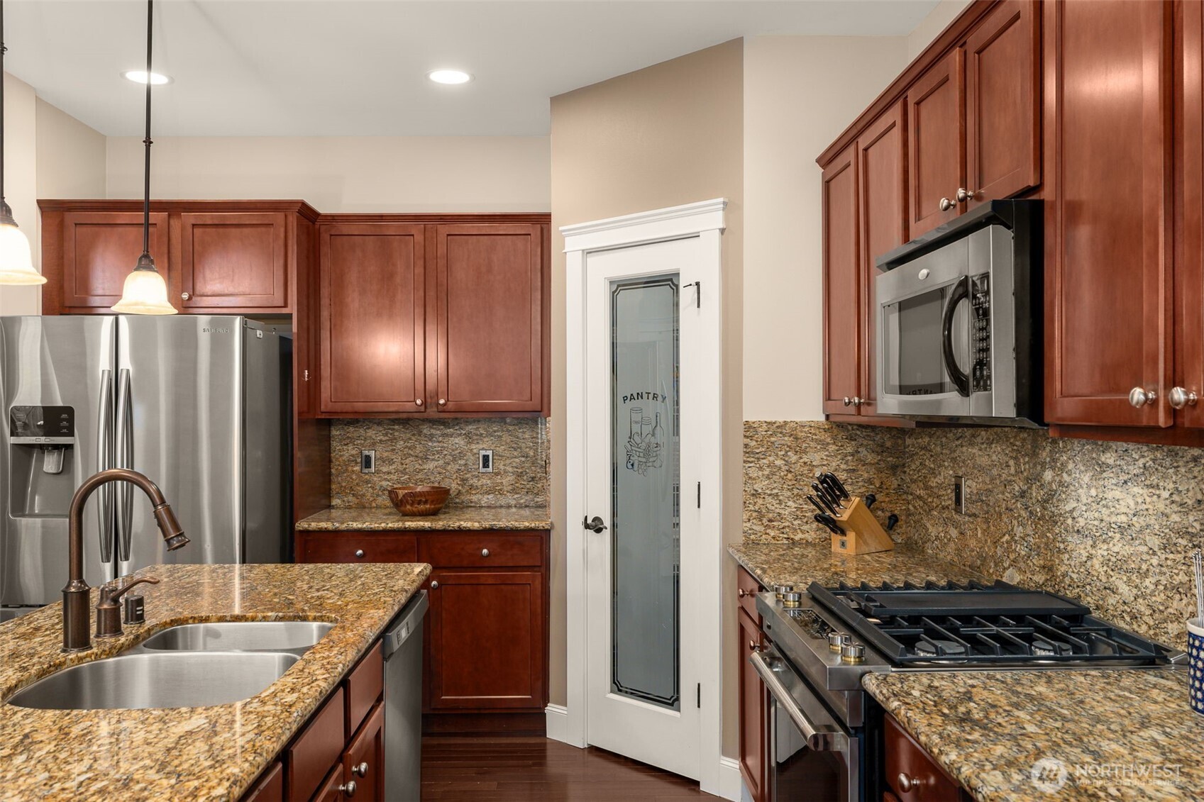 26011 147th Place Property Photo 6