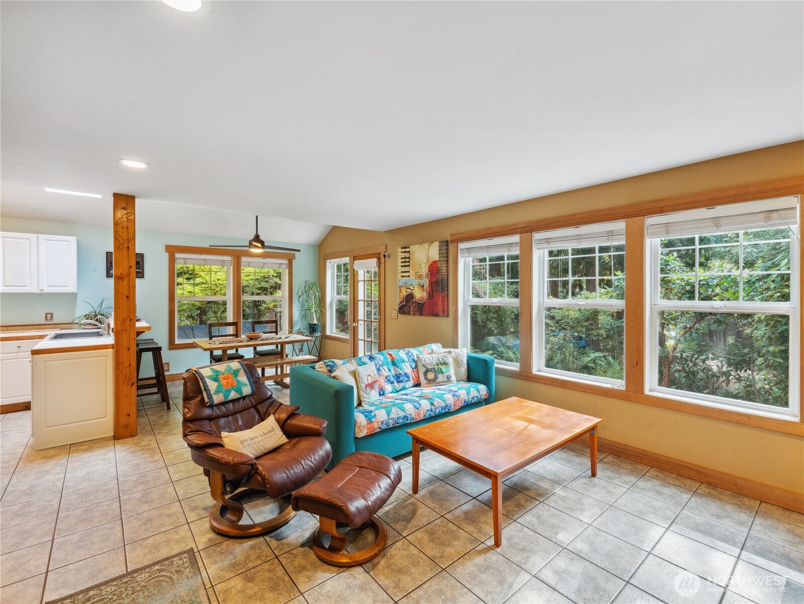 7683 Hideaway Lane Property Photo 4