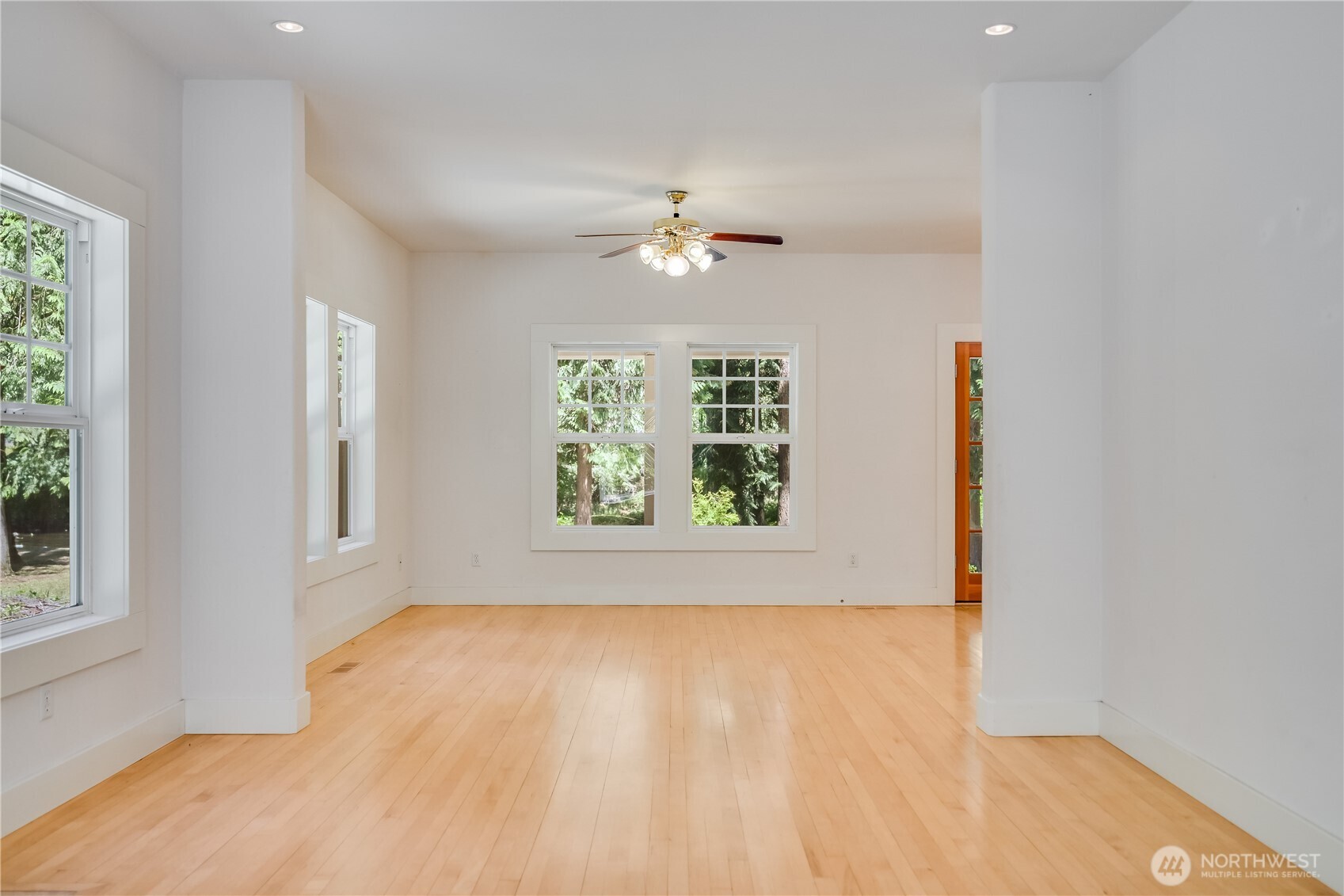 125 River Glen Terrace Property Photo 10
