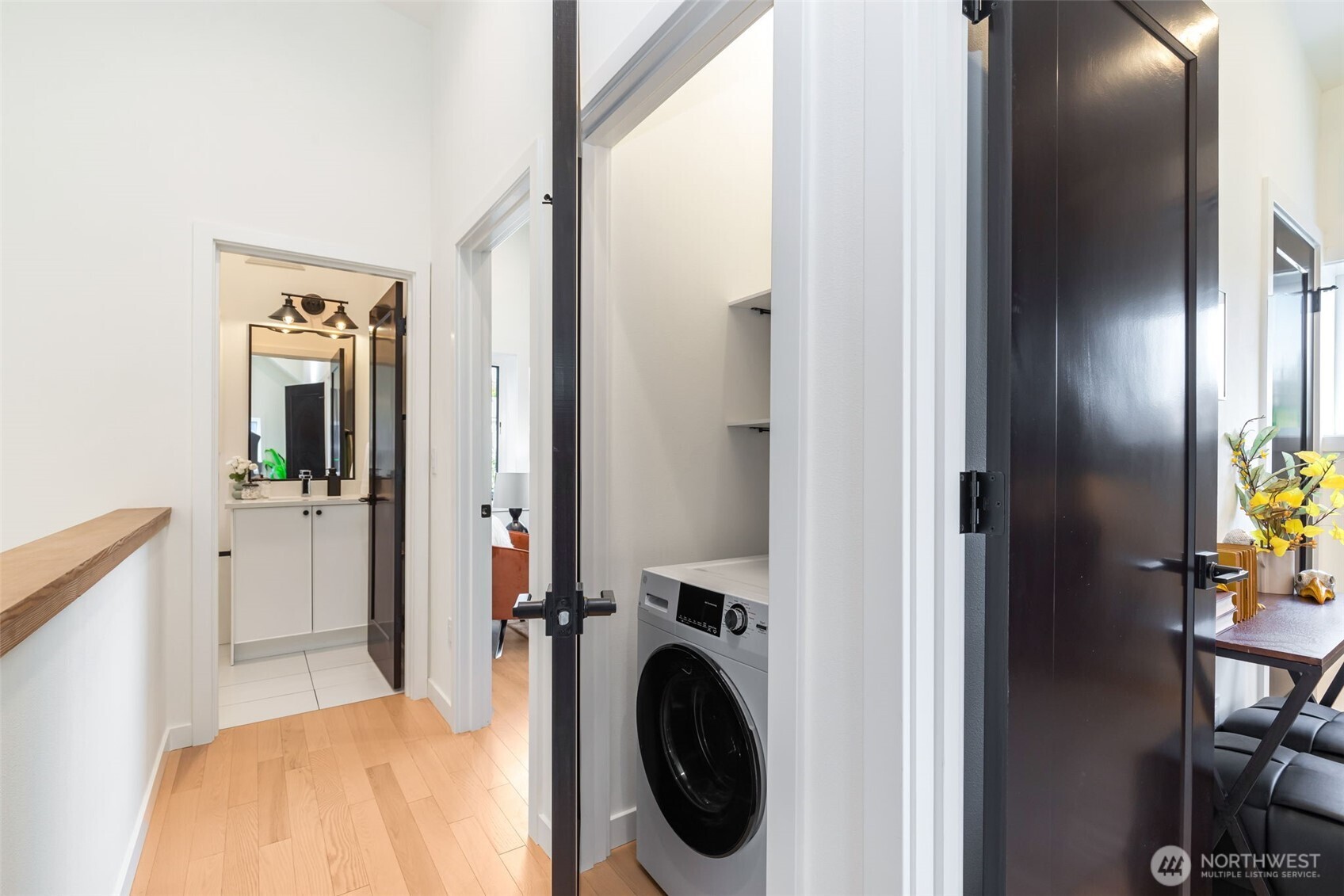 1556 S Pearl Street B Property Photo 18