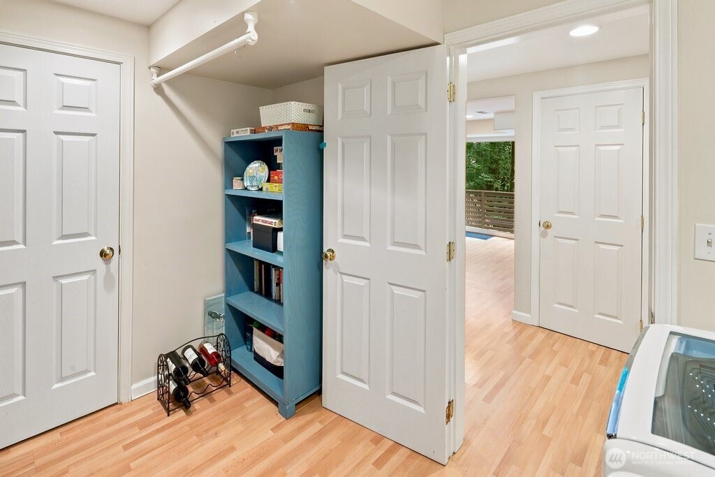 15936 76th Place Property Photo 34