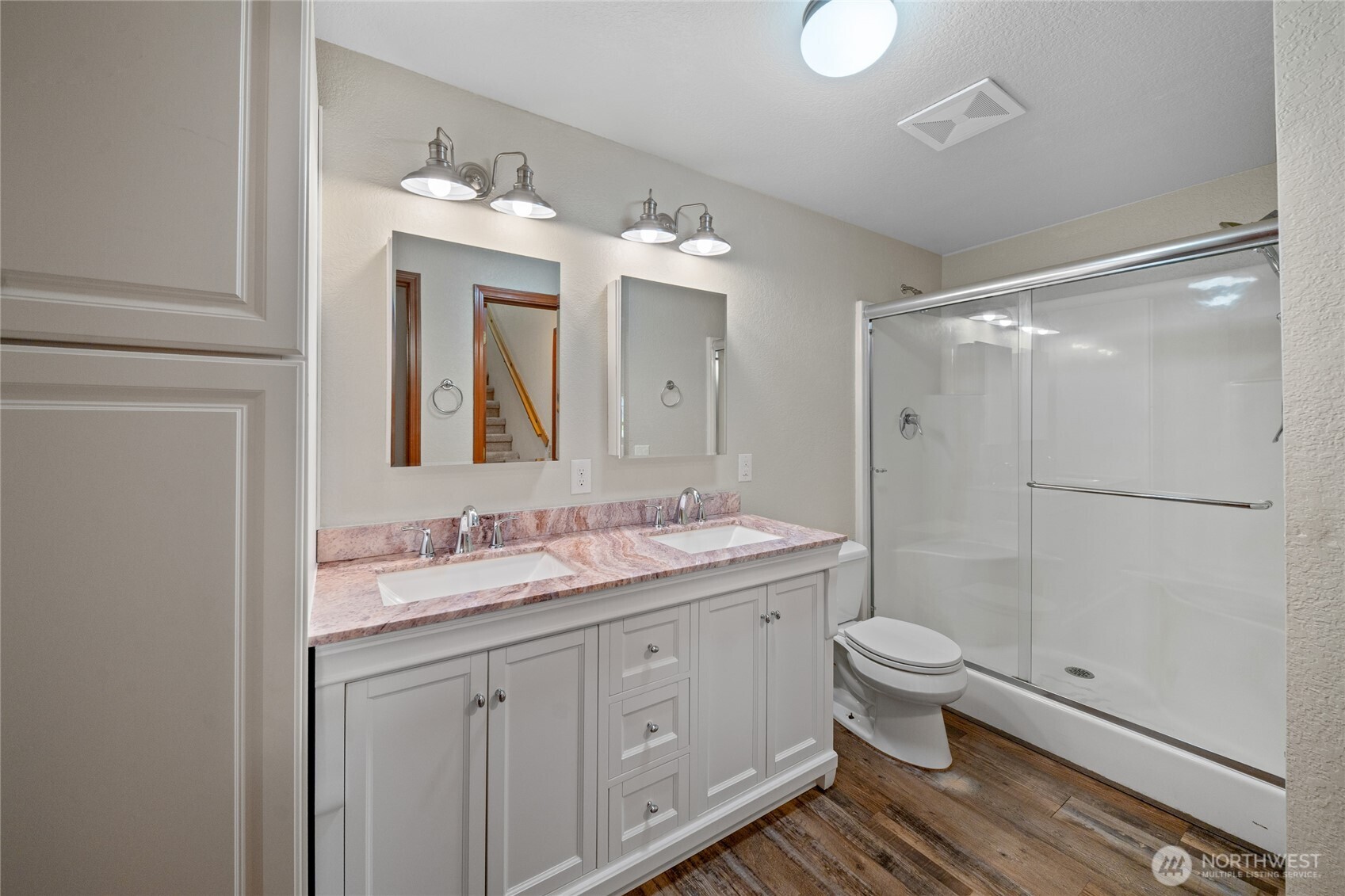211 E Aycliffe Drive Property Photo 13