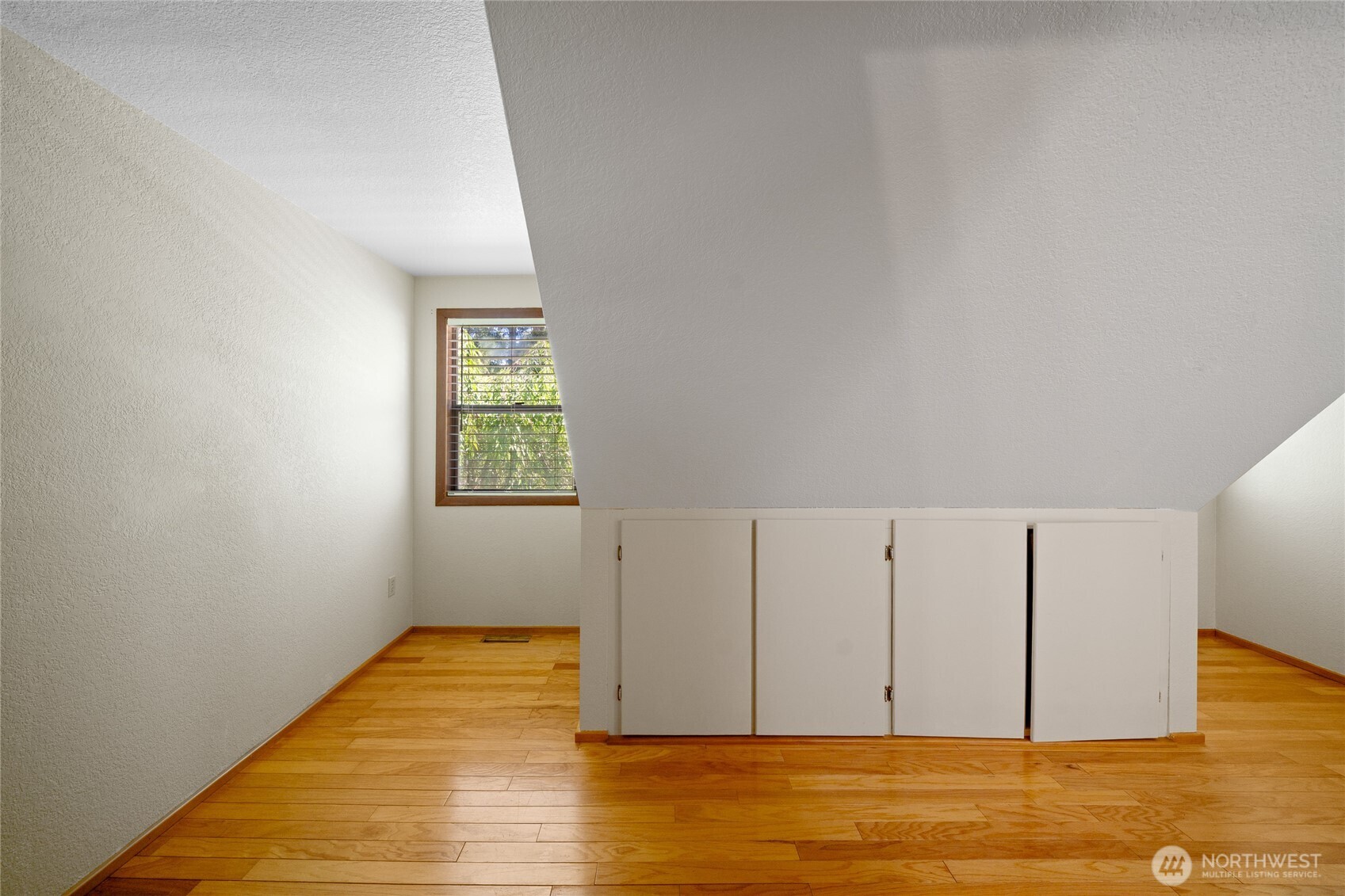 211 E Aycliffe Drive Property Photo 16