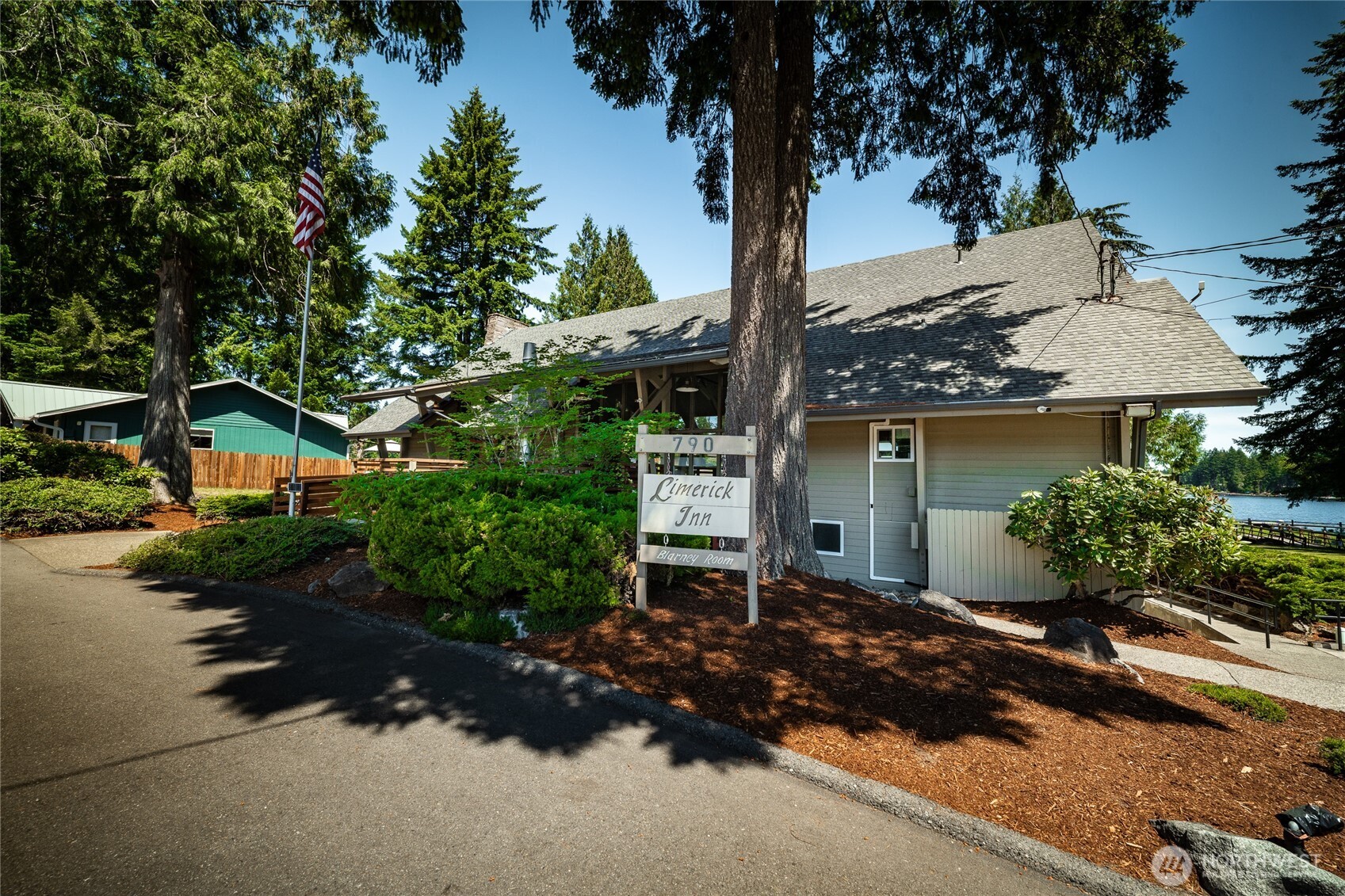 211 E Aycliffe Drive Property Photo 35