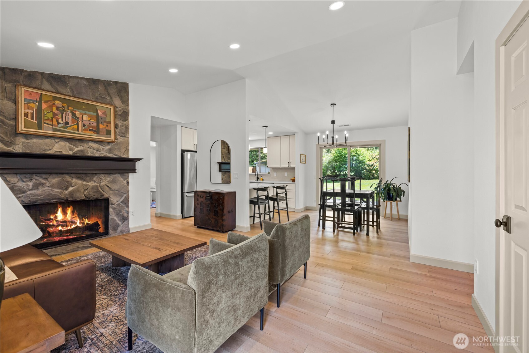 16516 133rd Place Property Photo 6