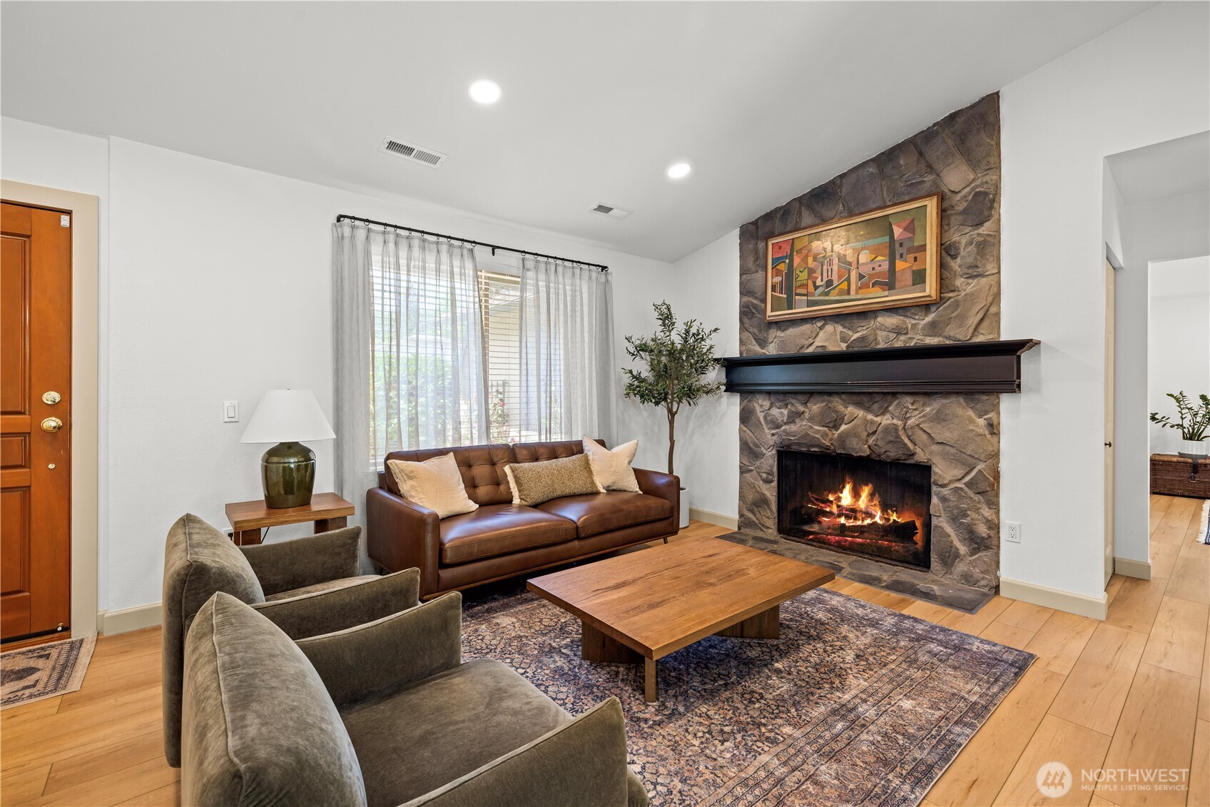 16516 133rd Place Property Photo 7