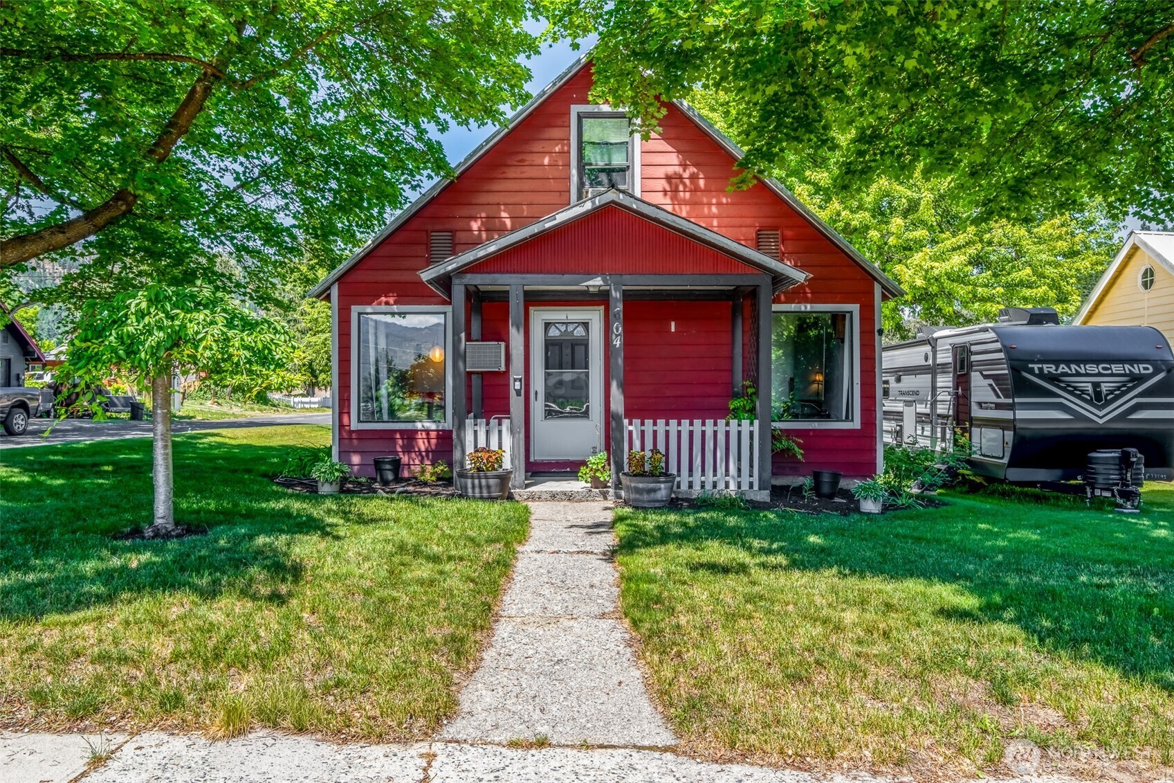 604 Cedar Street Property Photo 1