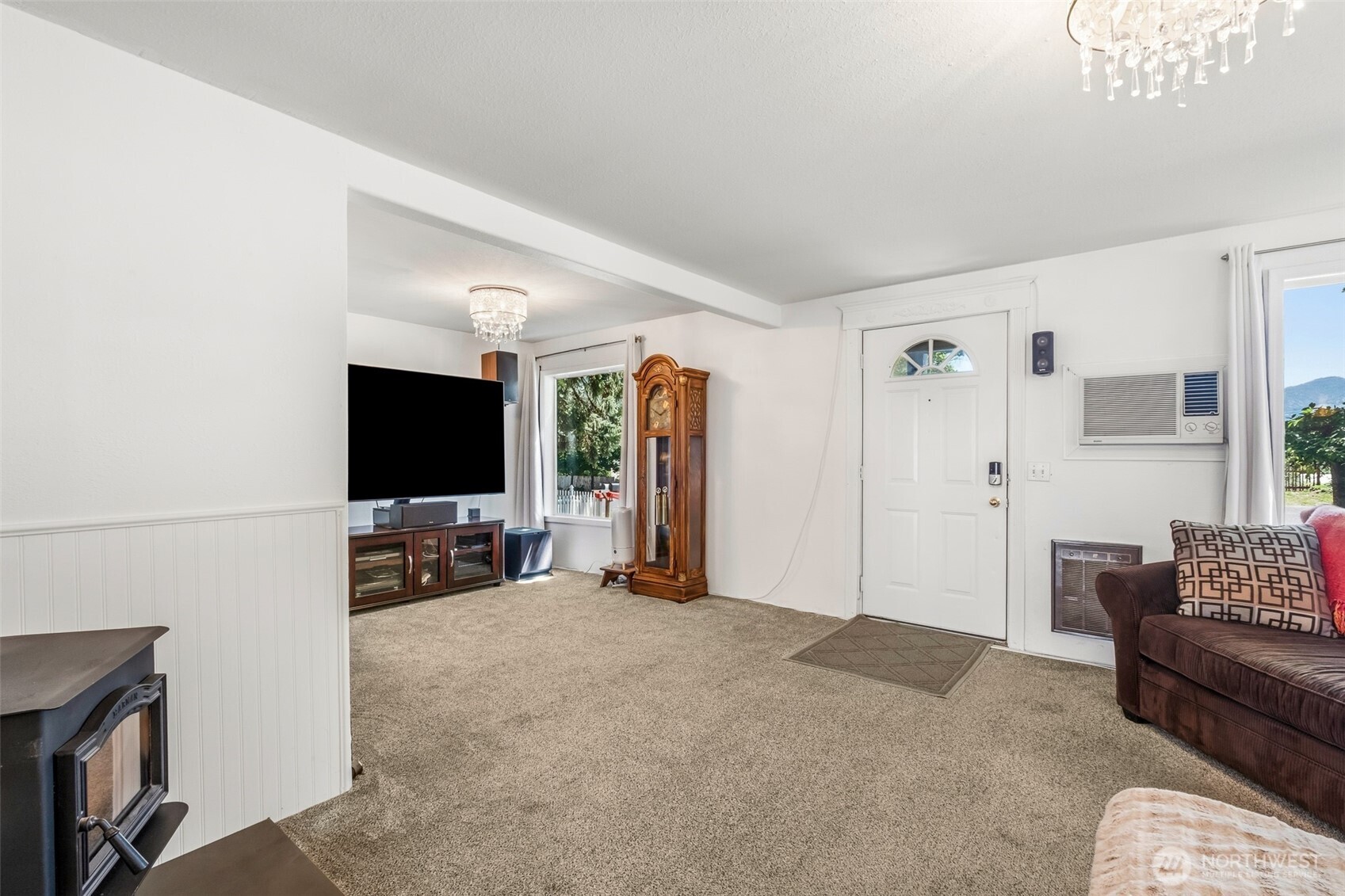 604 Cedar Street Property Photo 6