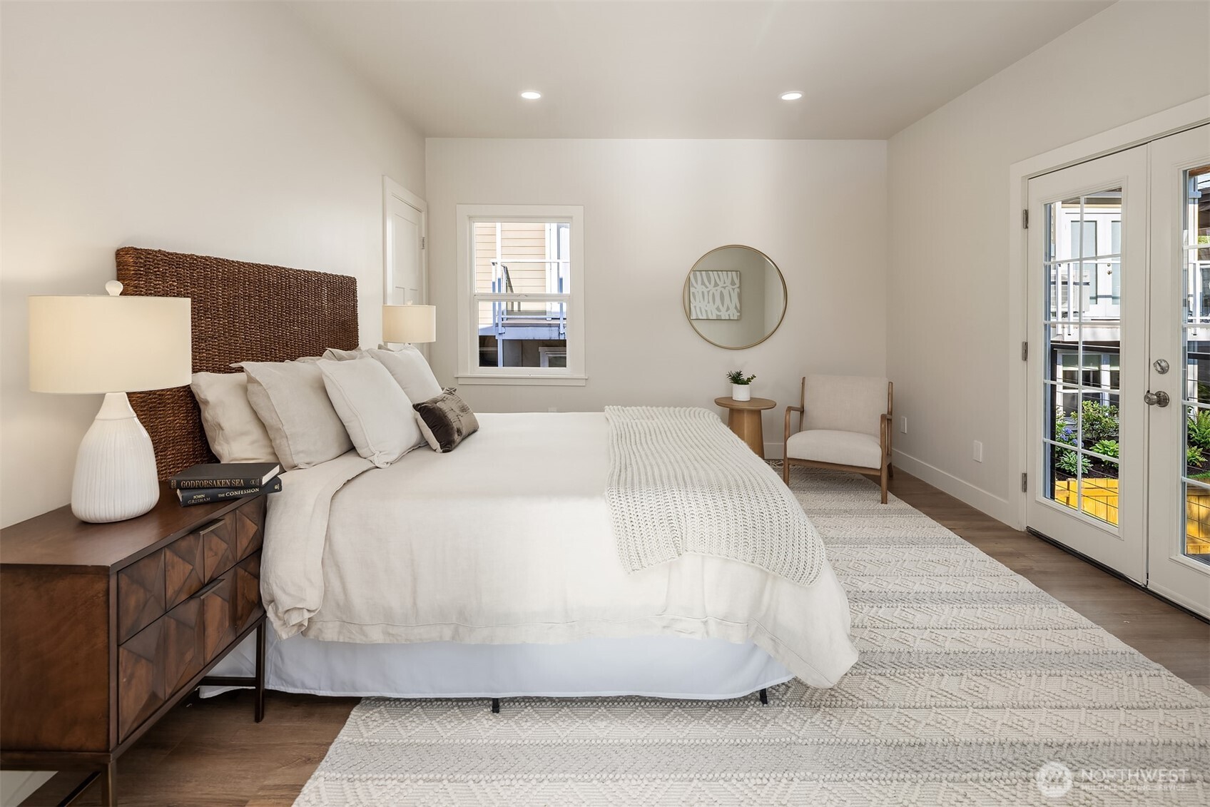 1307 W Boston Street Property Photo 13