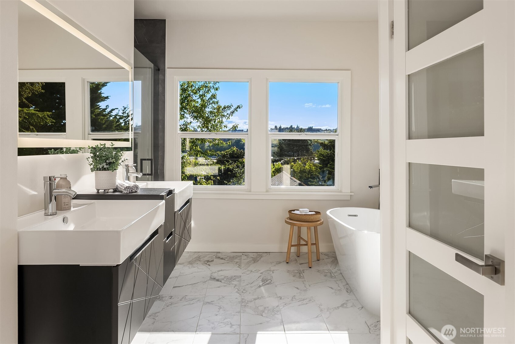 1307 W Boston Street Property Photo 15