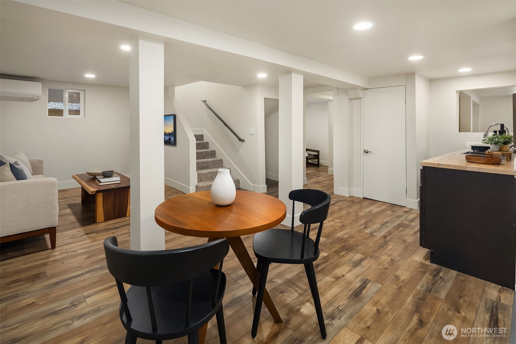 1307 W Boston Street Property Photo 22