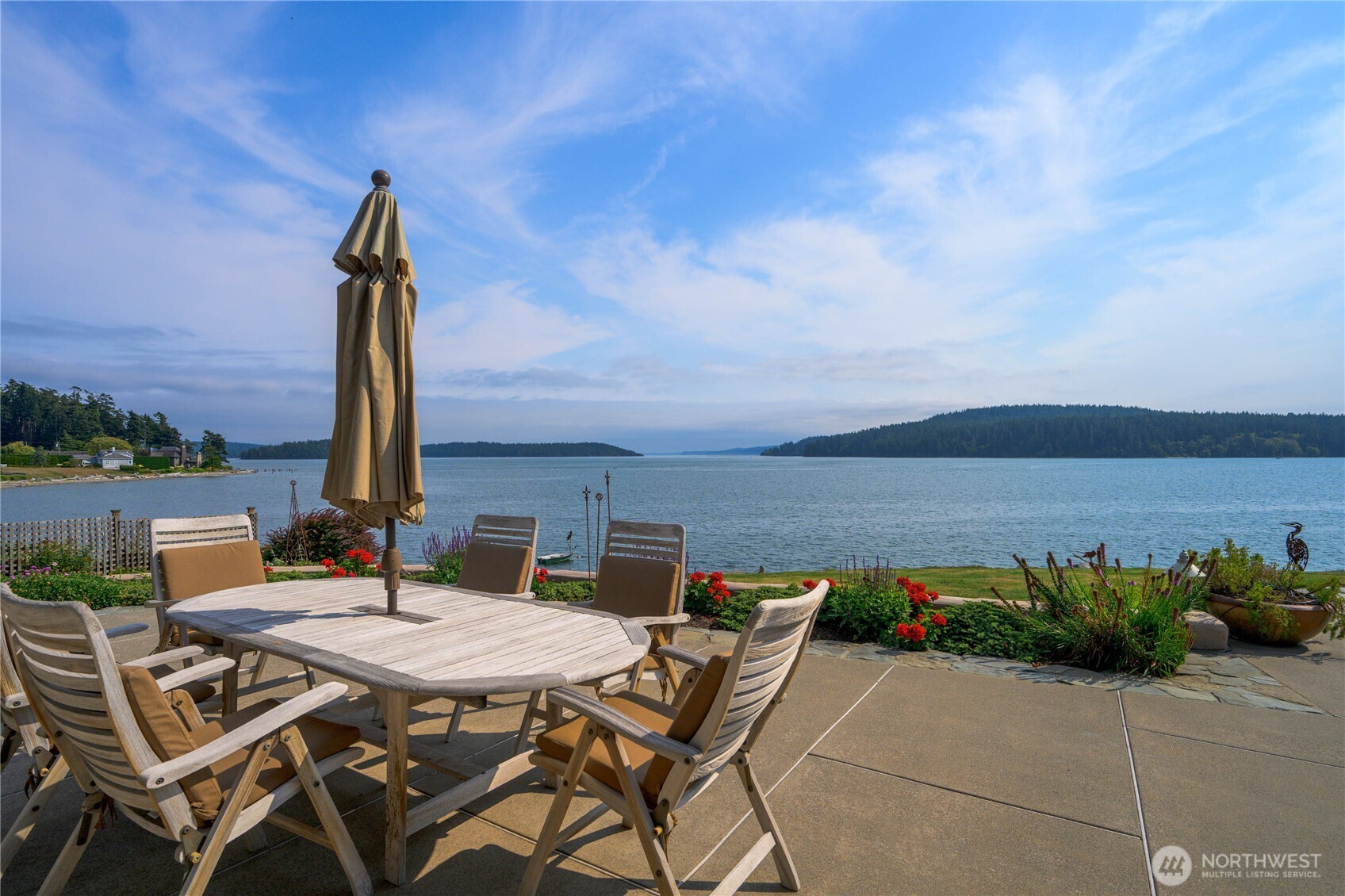 15283 Gibralter Road Property Photo 5