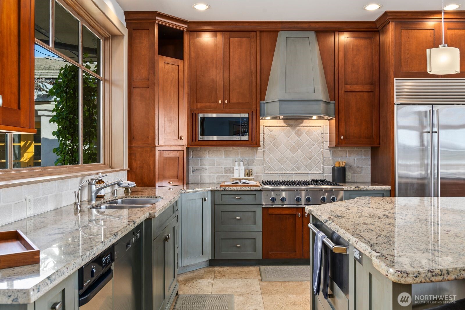15283 Gibralter Road Property Photo 16