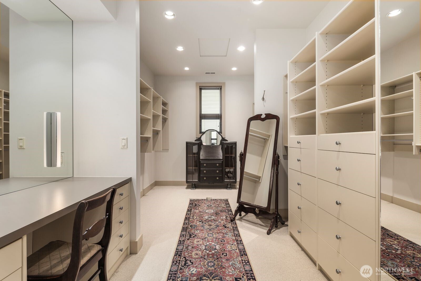 15283 Gibralter Road Property Photo 26