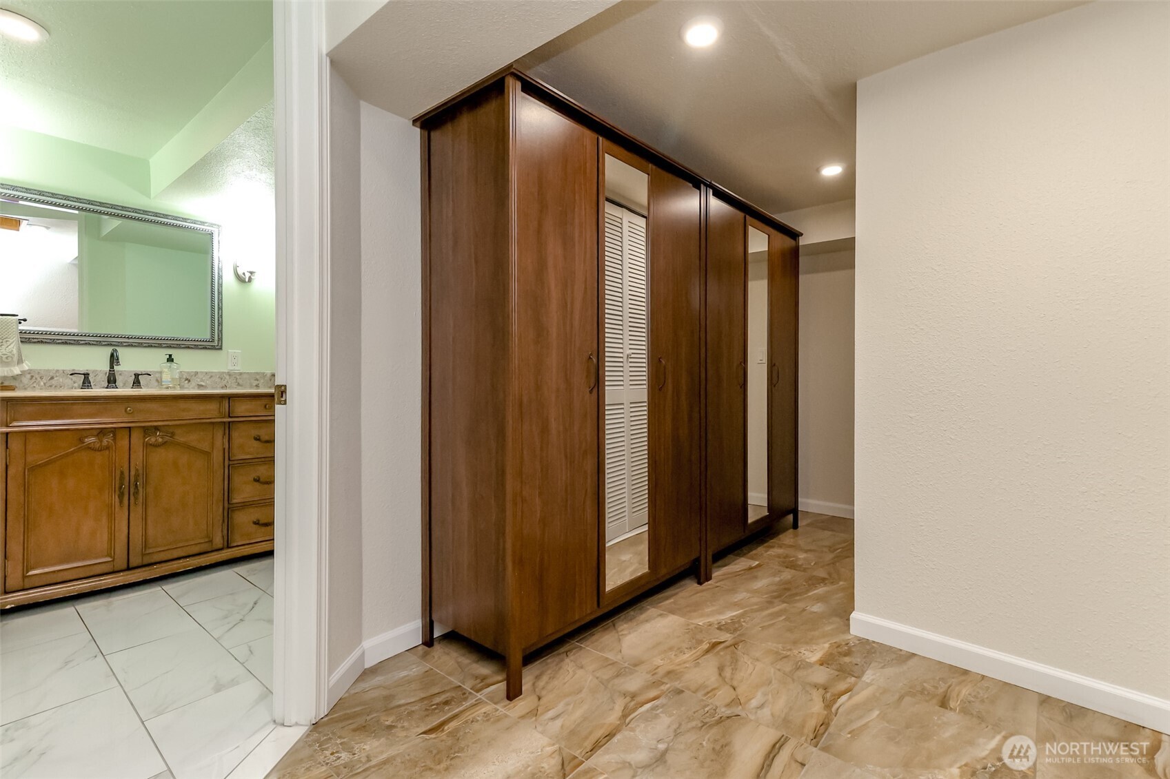 98 31st Avenue Property Photo 24