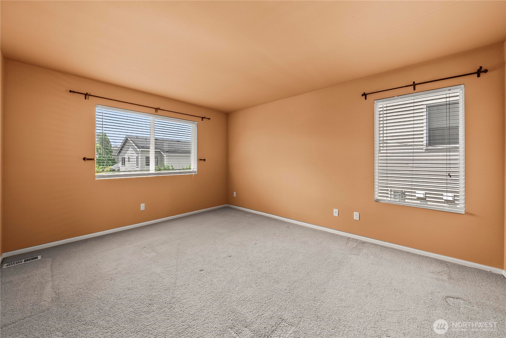 16216 23rd St Property Photo 14