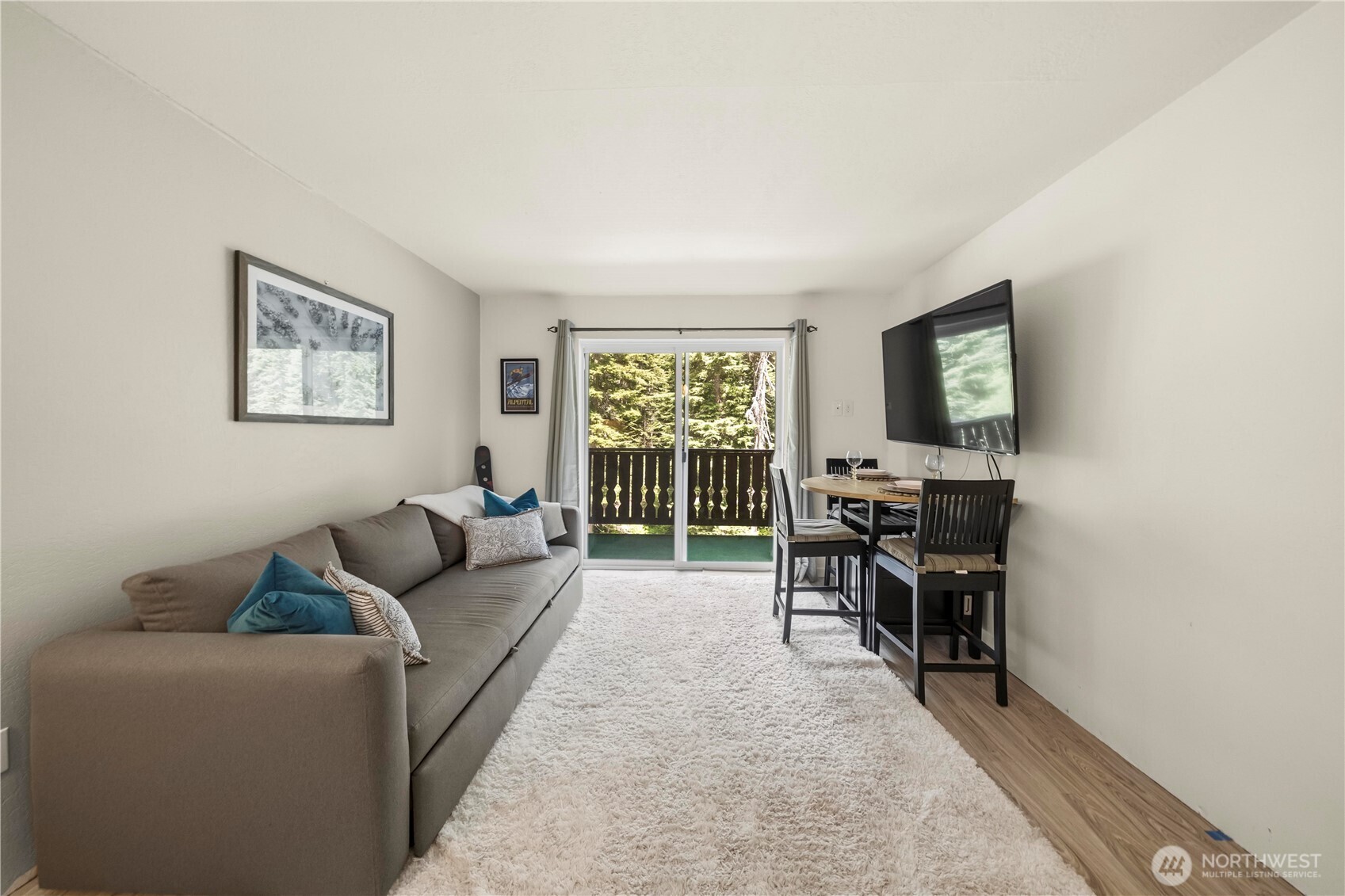 74 Erste Street 1205 Property Photo 9
