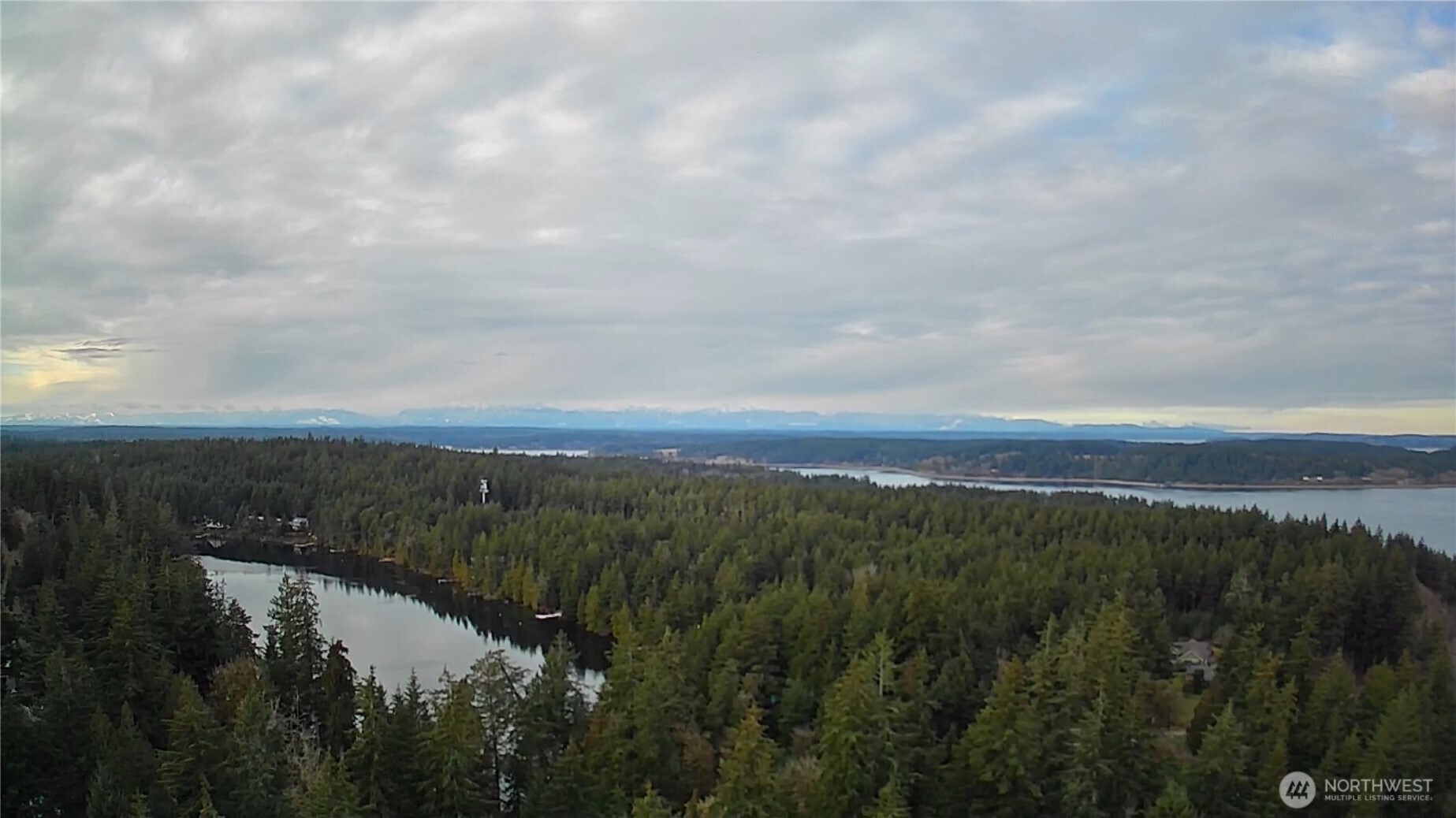 10111 Totem Way Property Photo 23