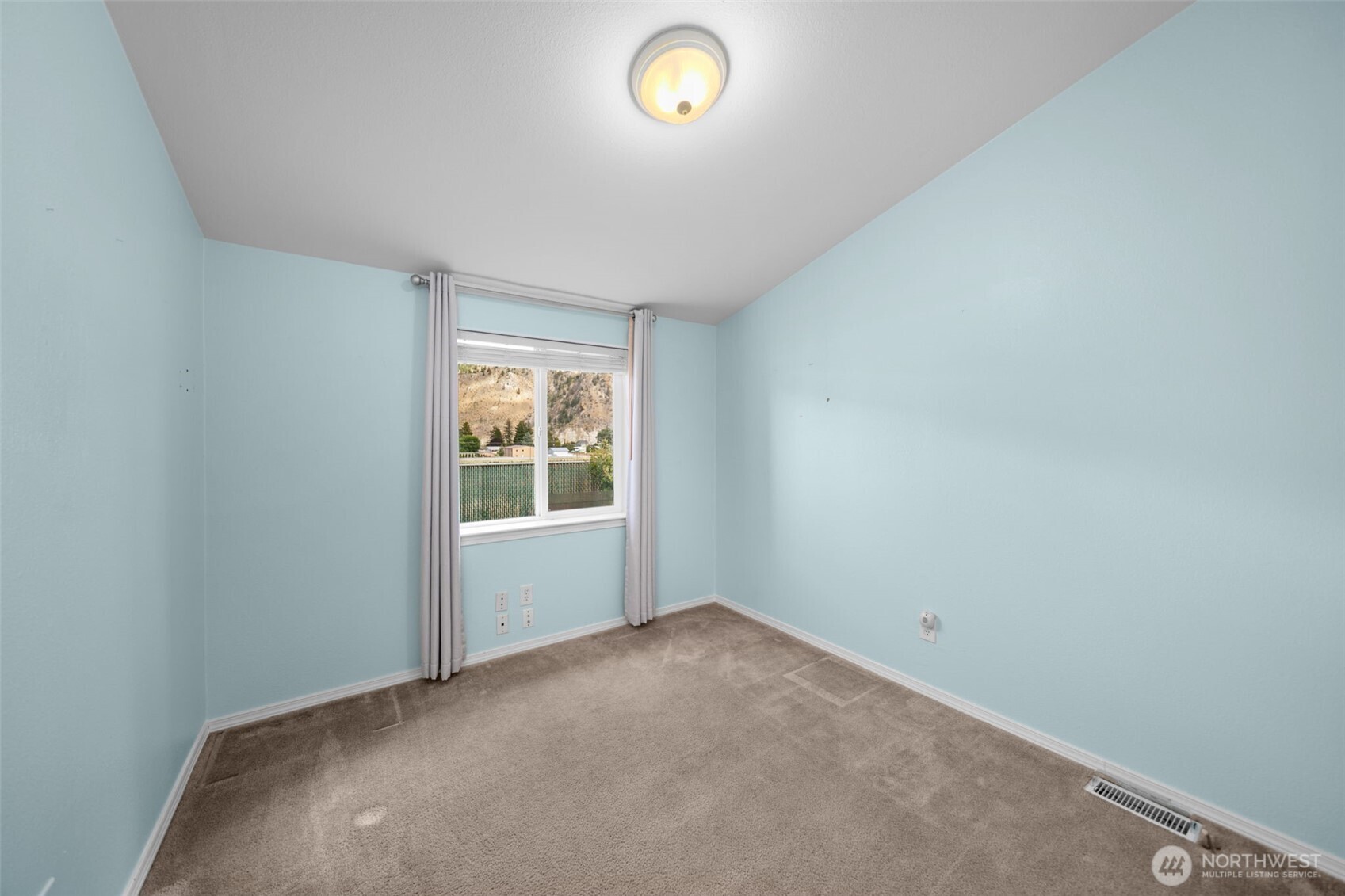14611 Diamond Avenue Property Photo 25