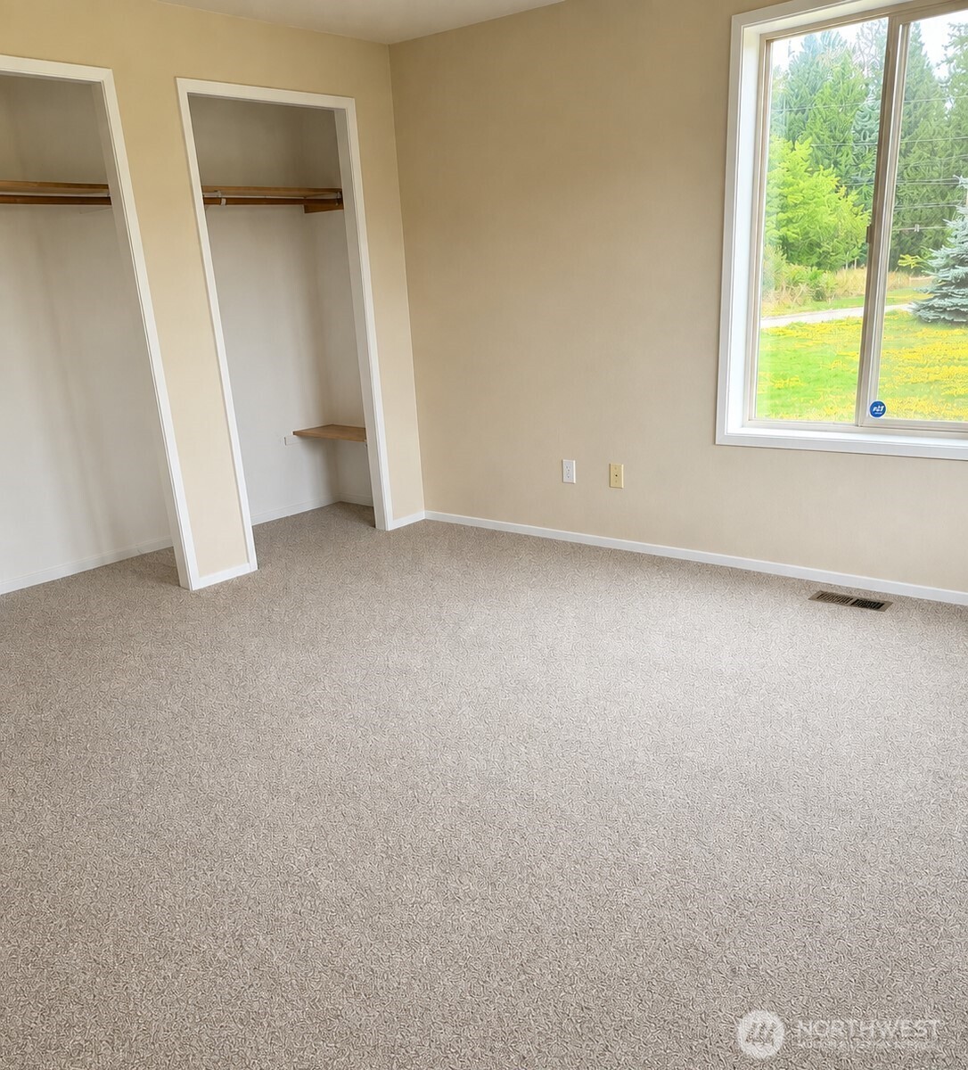 3046 Old Highway 99 North Road Property Photo 9