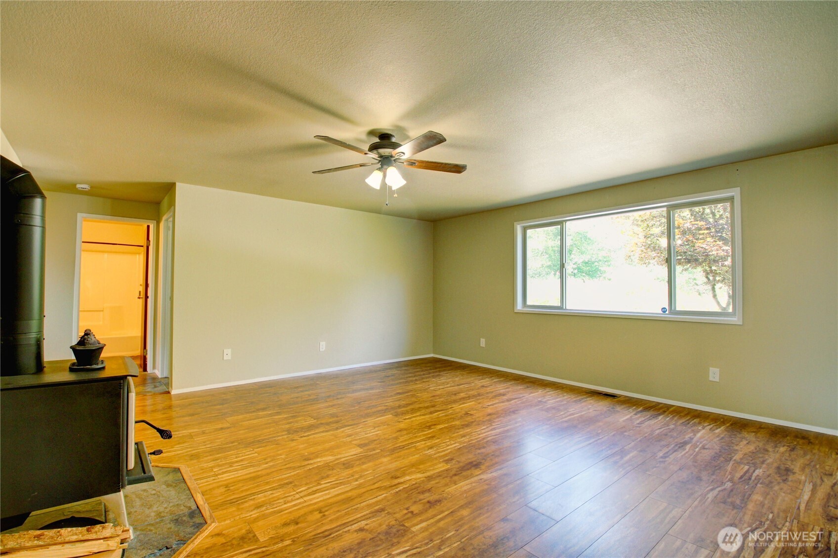 3046 Old Highway 99 North Road Property Photo 14
