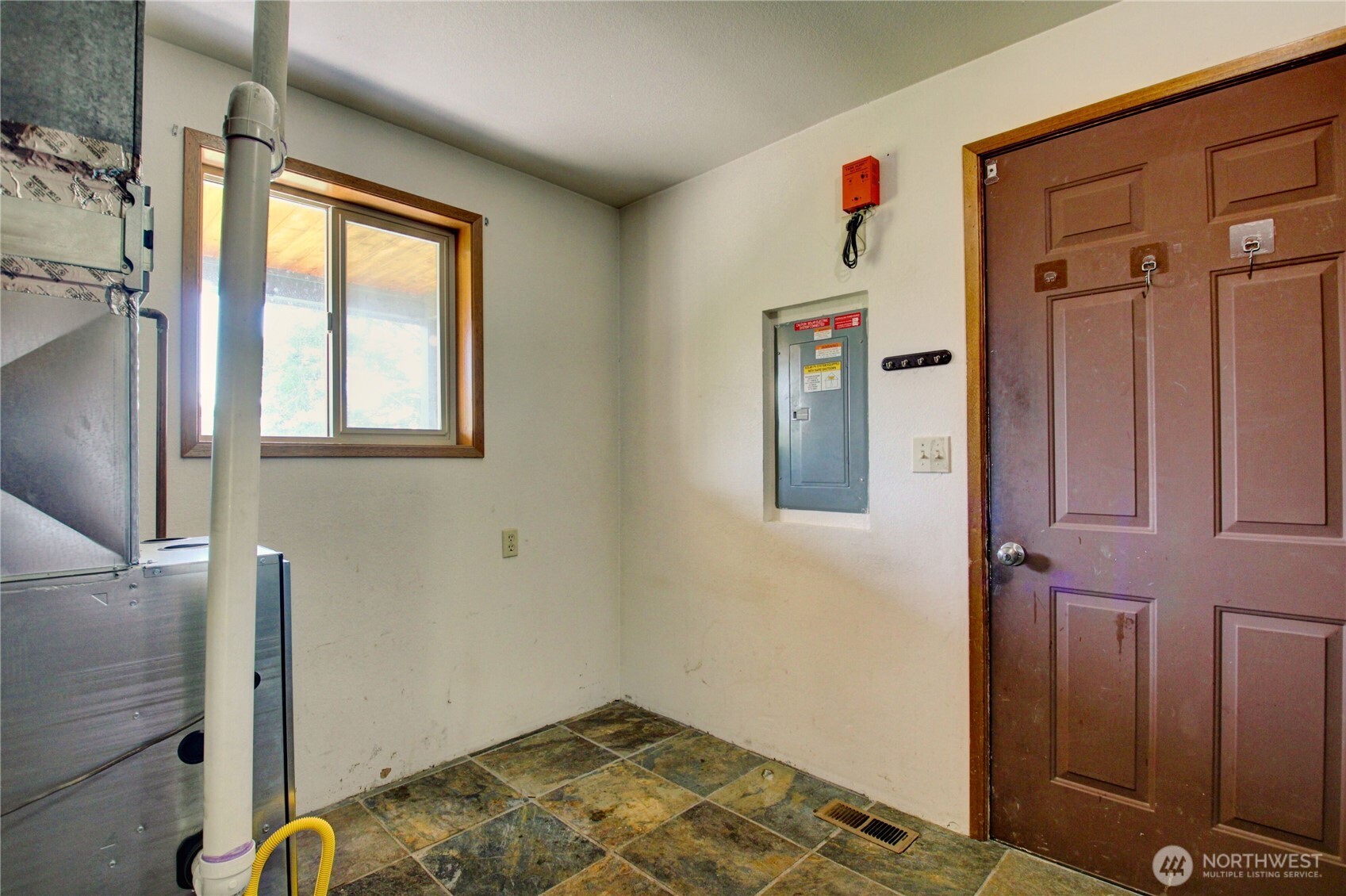 3046 Old Highway 99 North Road Property Photo 23
