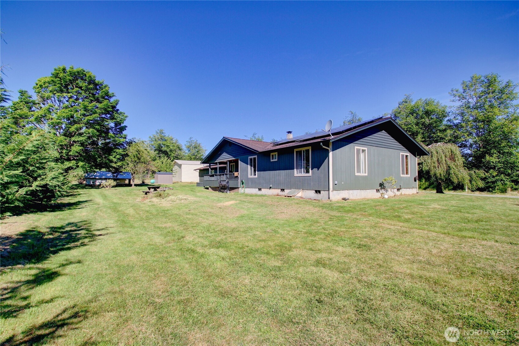 3046 Old Highway 99 North Road Property Photo 25
