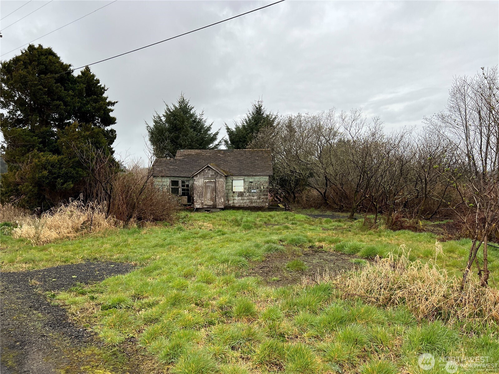 2361 Evergreen Park Road Property Photo 1