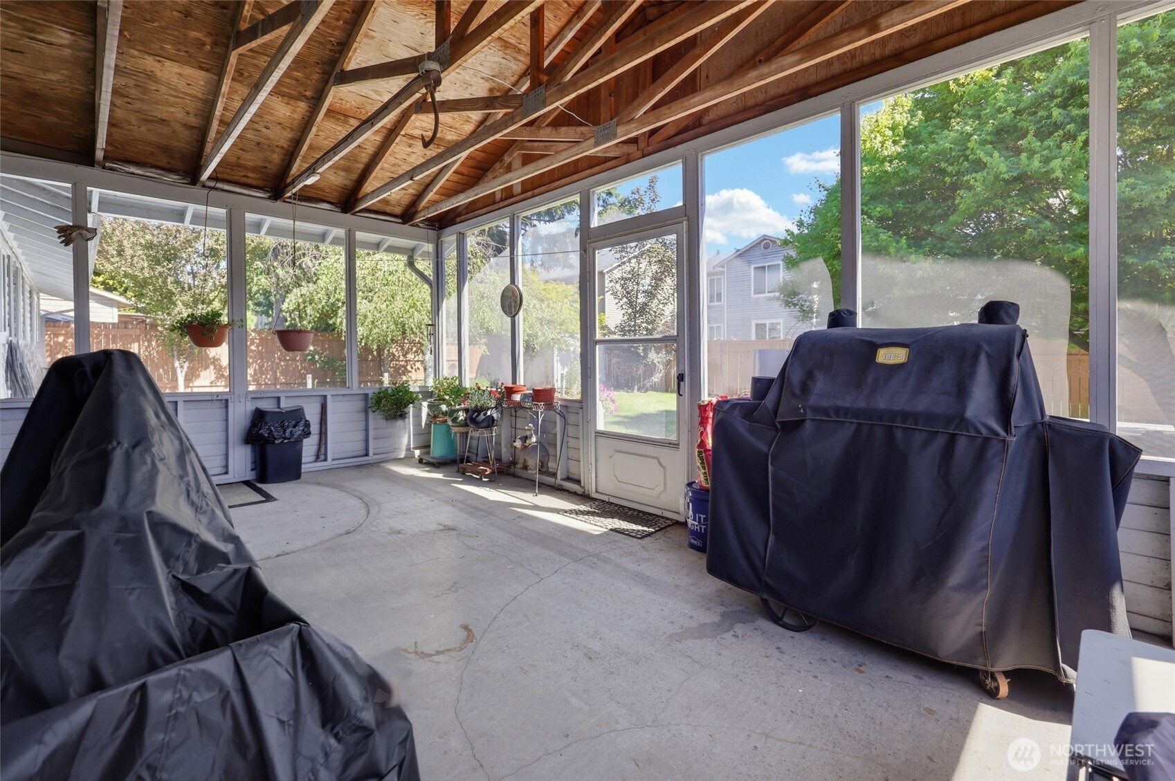 5743 39th Avenue Property Photo 13