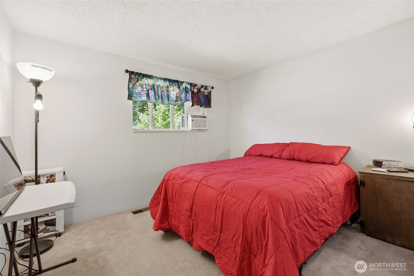 5743 39th Avenue Property Photo 16