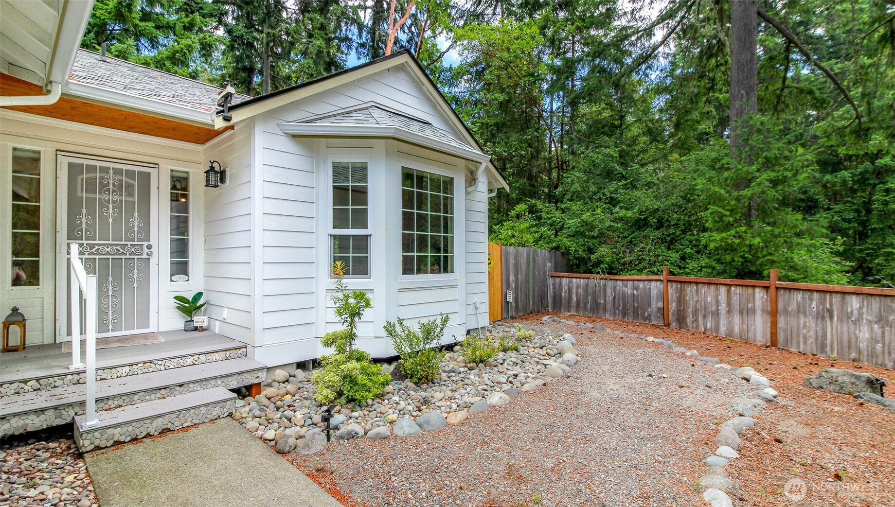 7507 27th Street Ct Property Photo 3