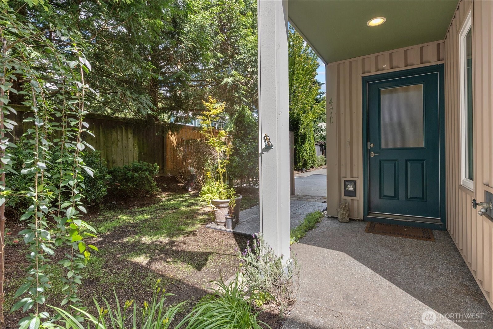 470 N 130th Street Property Photo 3