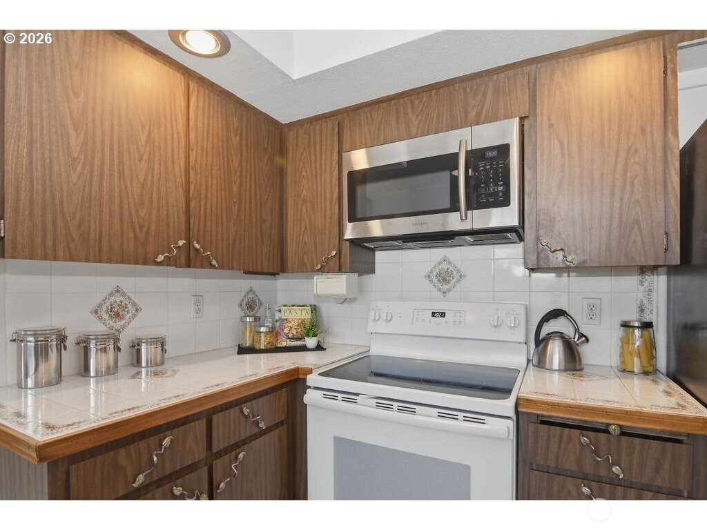 10009 Ne Covington Road Property Photo 10