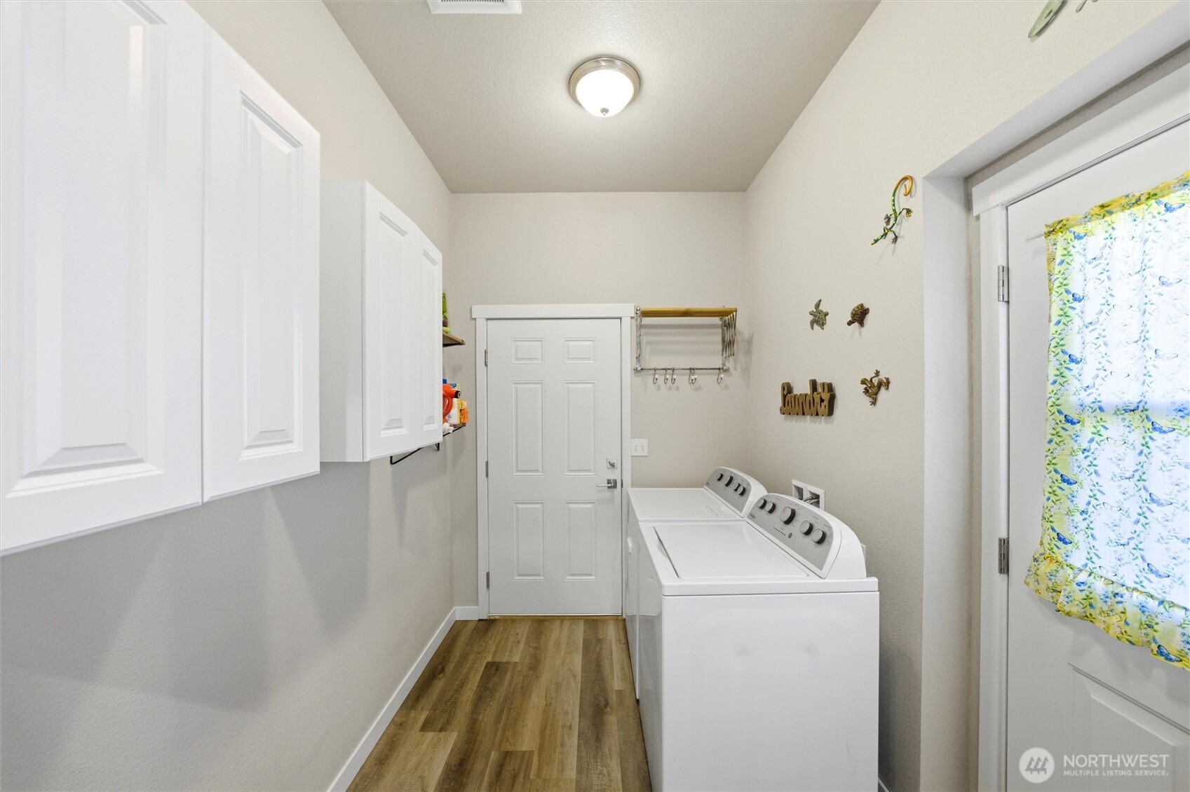 335 Ross Way Property Photo 15