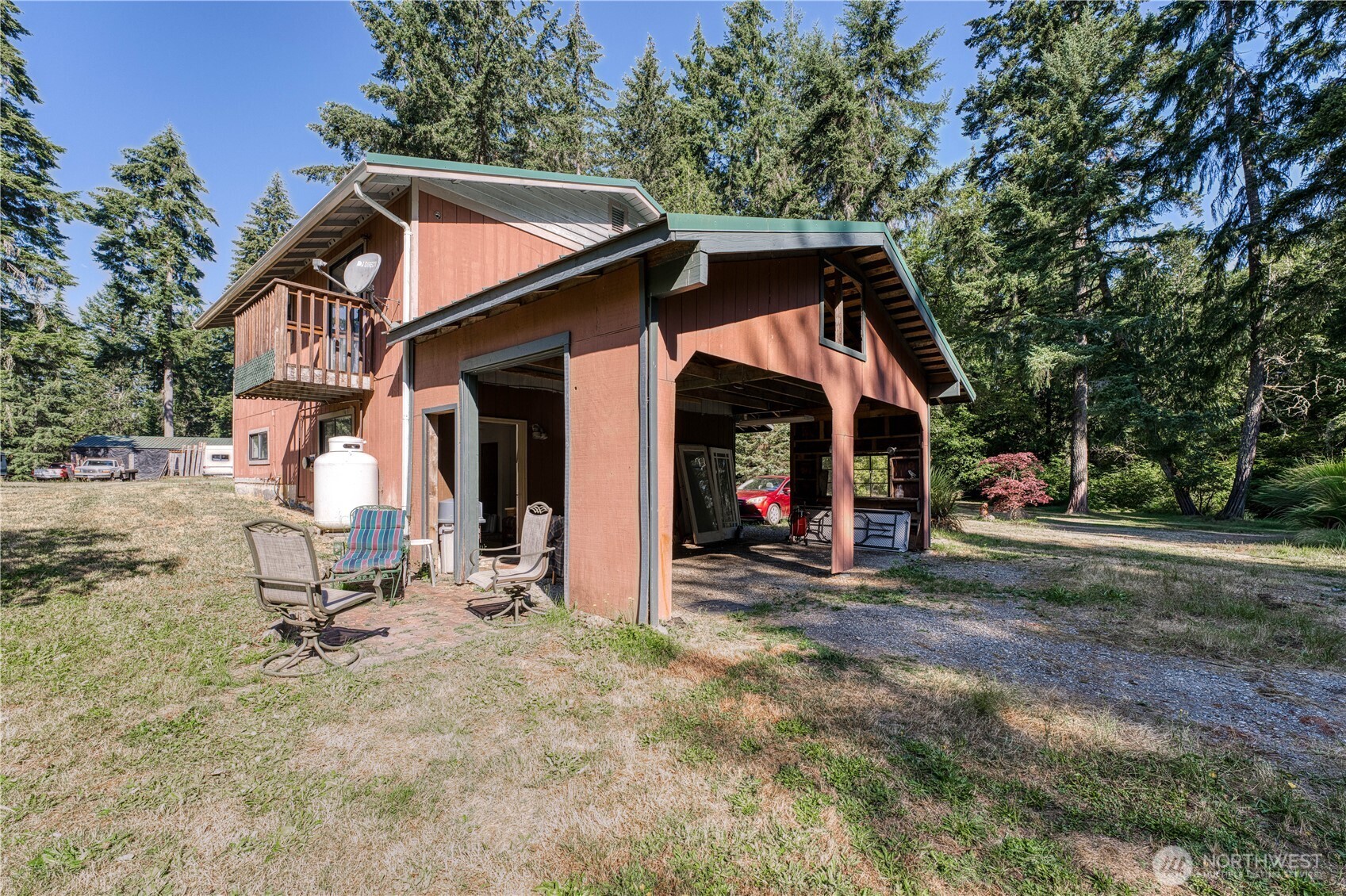 2606 128 Street Property Photo 11