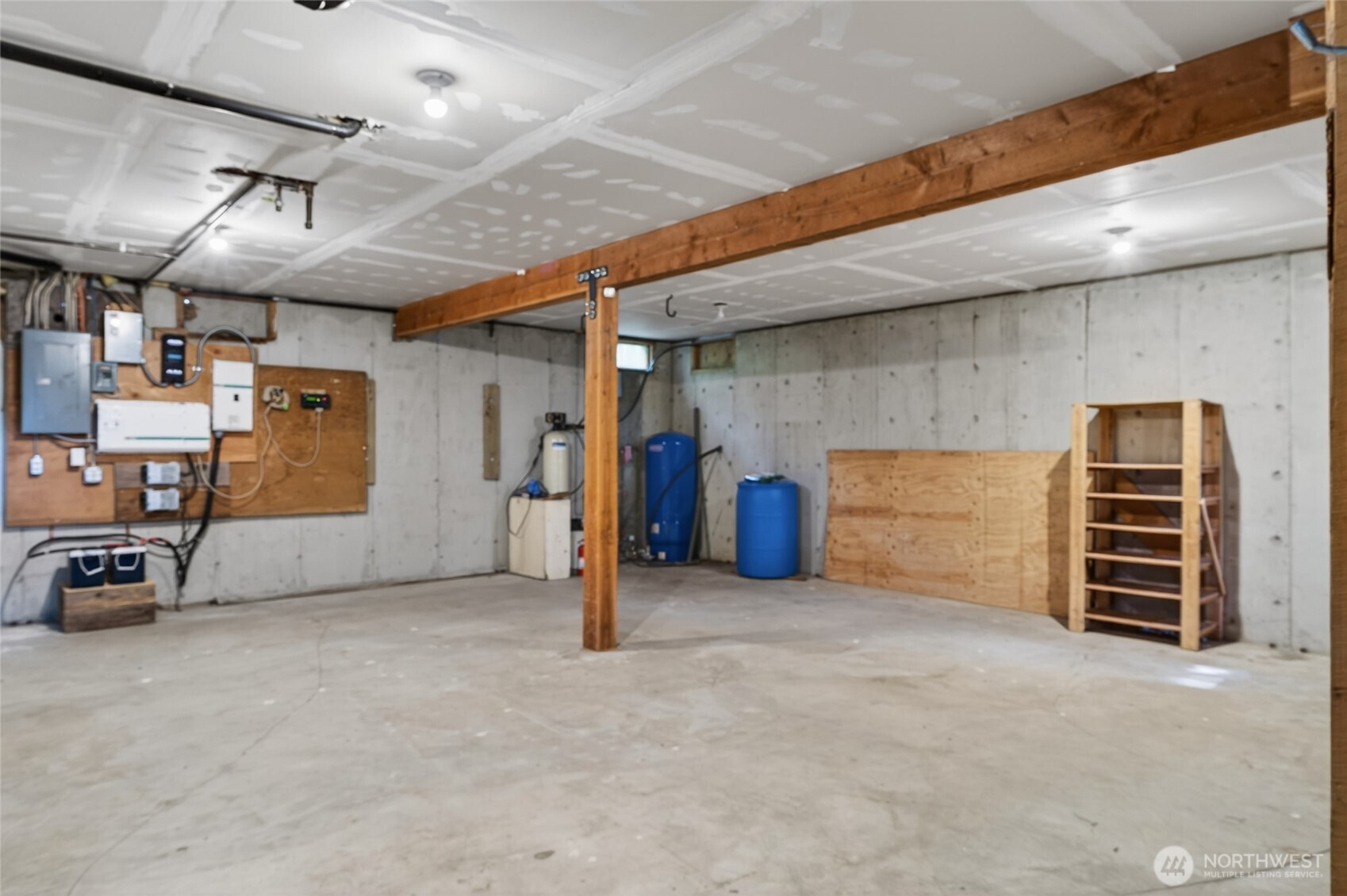 2538952 Property Photo 25