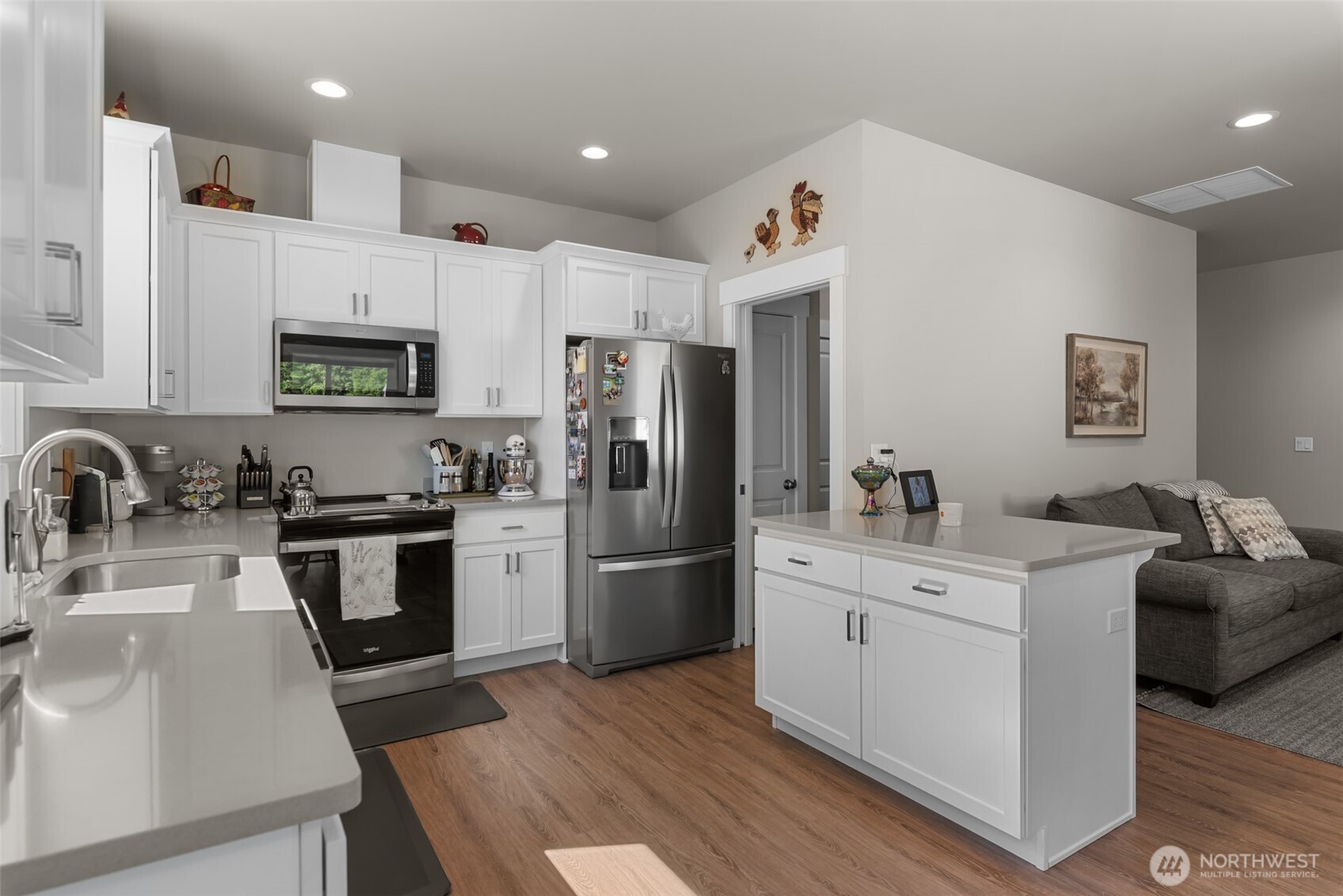 195 Pershing Circle Property Photo 14