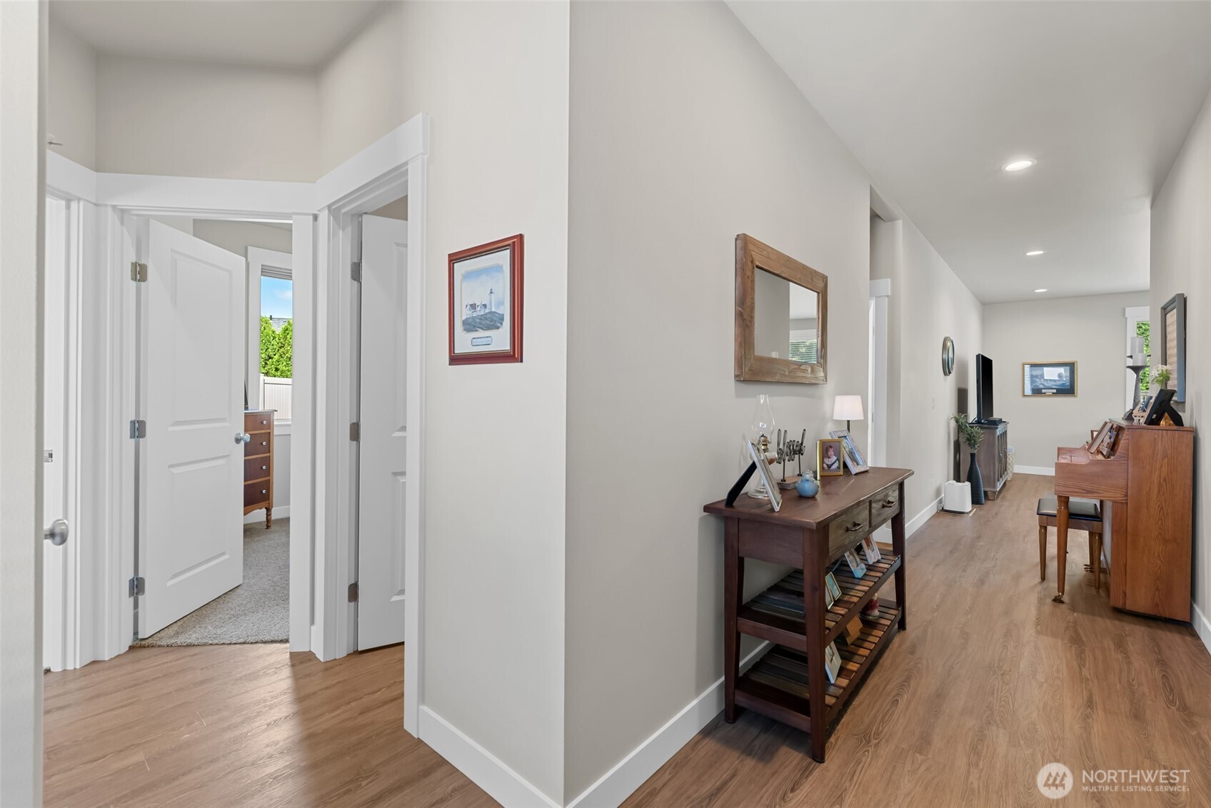 195 Pershing Circle Property Photo 15