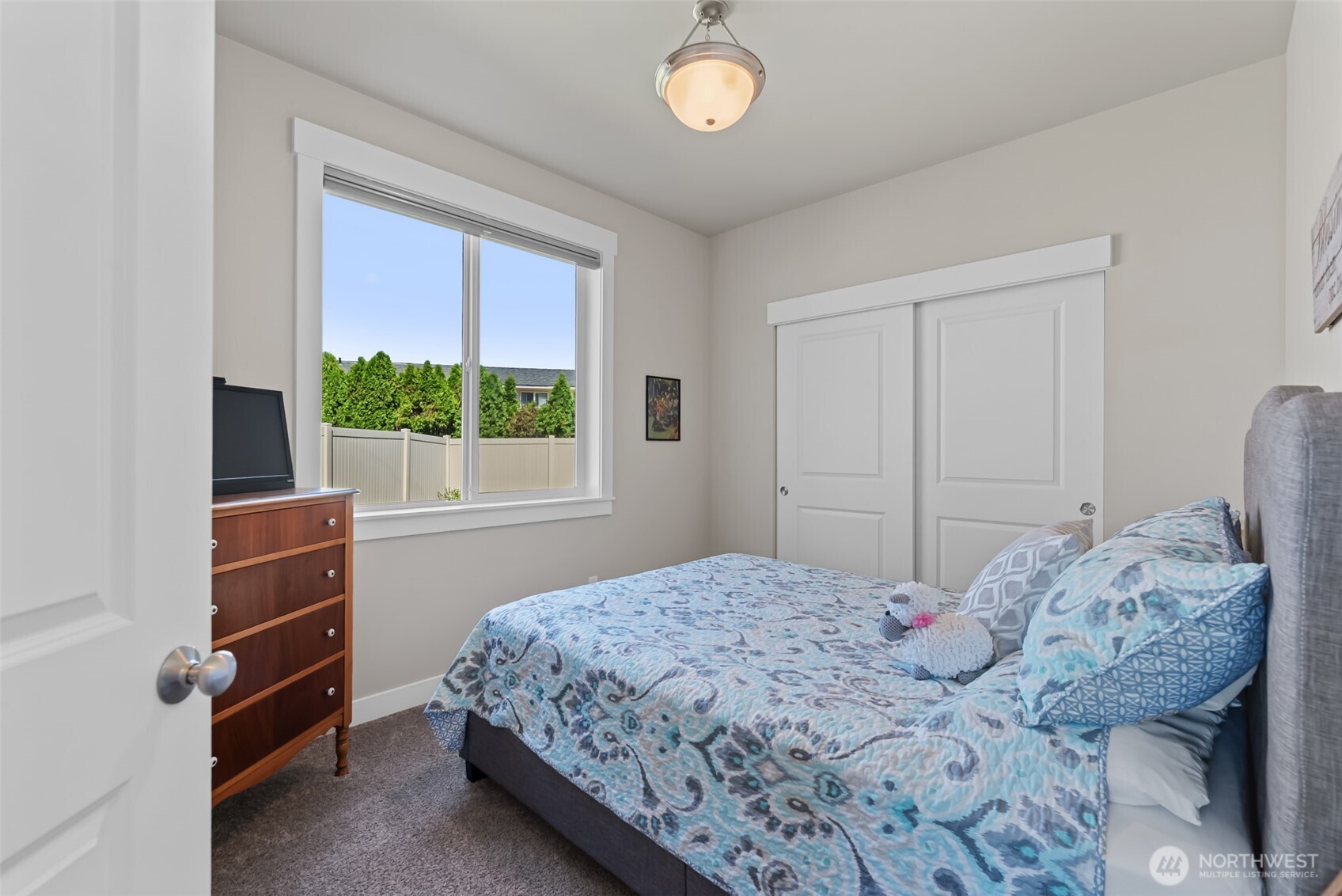 195 Pershing Circle Property Photo 17